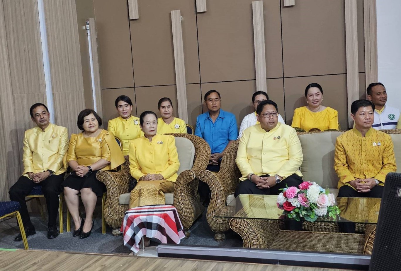 จังหวัดหนองคาย มุ่งพัฒนาคุณภาพชีวิตประชาชนให้พ้นจากความยากจน จัดมหกรรมความสำเร็จการขจัดความยากจนและพัฒนาคนทุกช่วงวัยอย่างยั่งยืน ตามหลักปรัชญาของเศรษฐกิจพอเพียง