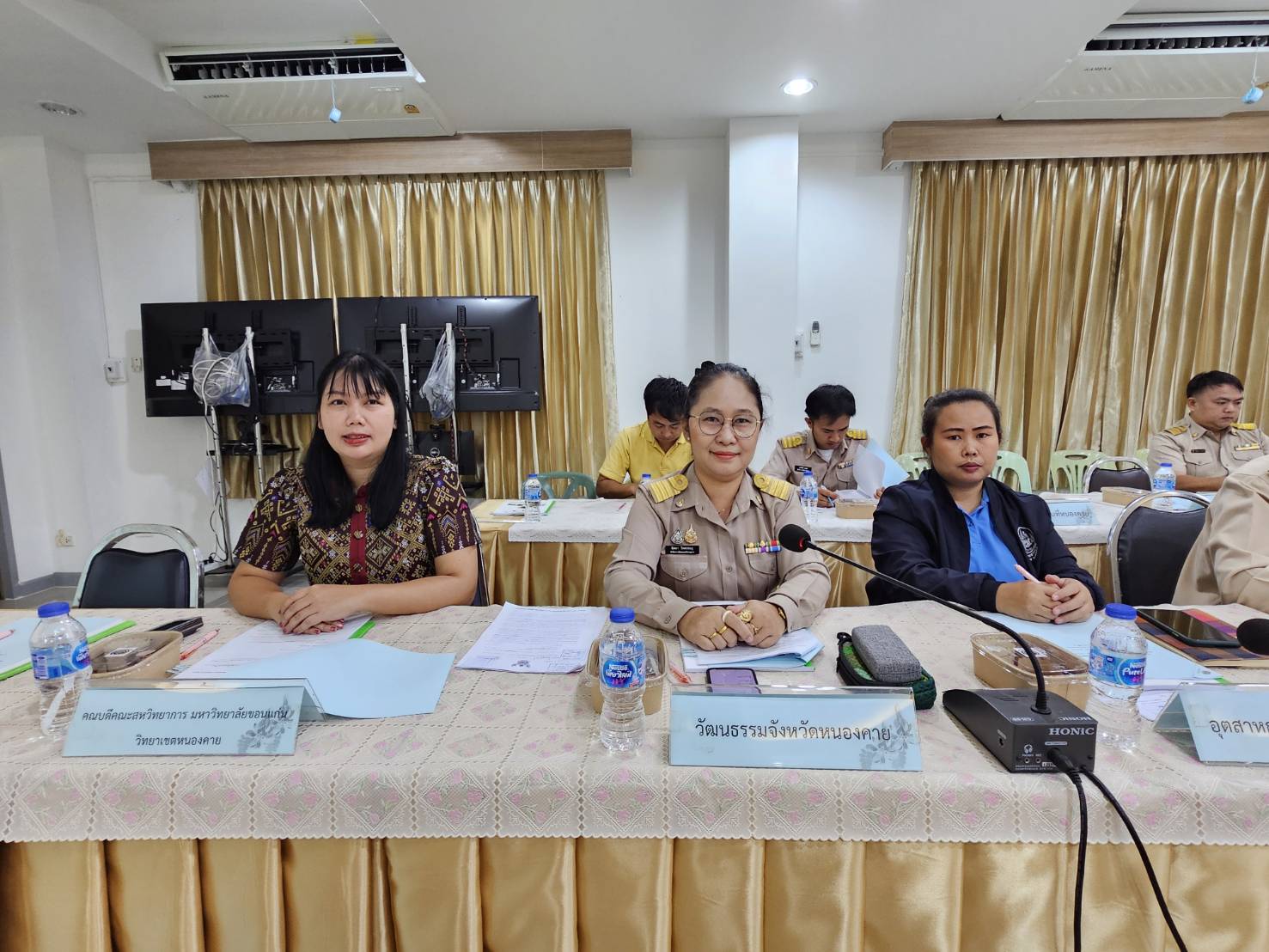 พช.หนองคาย ประชุมคณะกรรมการดำเนินการคัดสรรสุดยอด หนึ่งตำบล หนึ่งผลิตภัณฑ์ไทย (OTOP Product Champion : OPC) เตรียมคัดสรรผลิตภัณฑ์ OTOP 2567 ยกระดับผลิตภัณฑ์ท้องถิ่นสู่ตลาดโลก