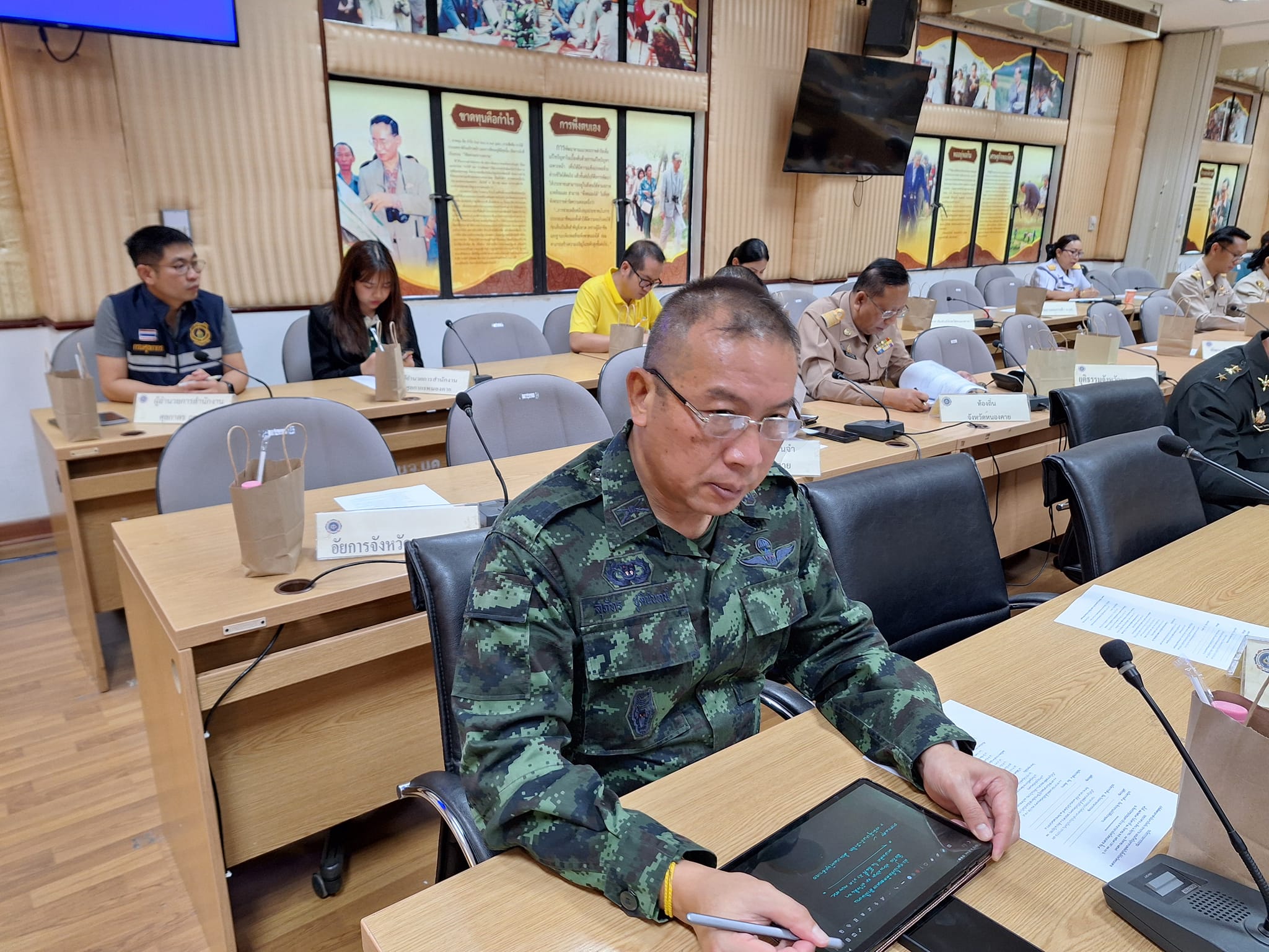 พช.หนองคาย ร่วมประชุมเร่งรัดติดตามการดำเนินงานป้องกัน ปราบปราม และแก้ไขปัญหายาเสพติดในพื้นที่ ระยะเร่งด่วน 3 เดือน (มิ.ย.-ส.ค.67)