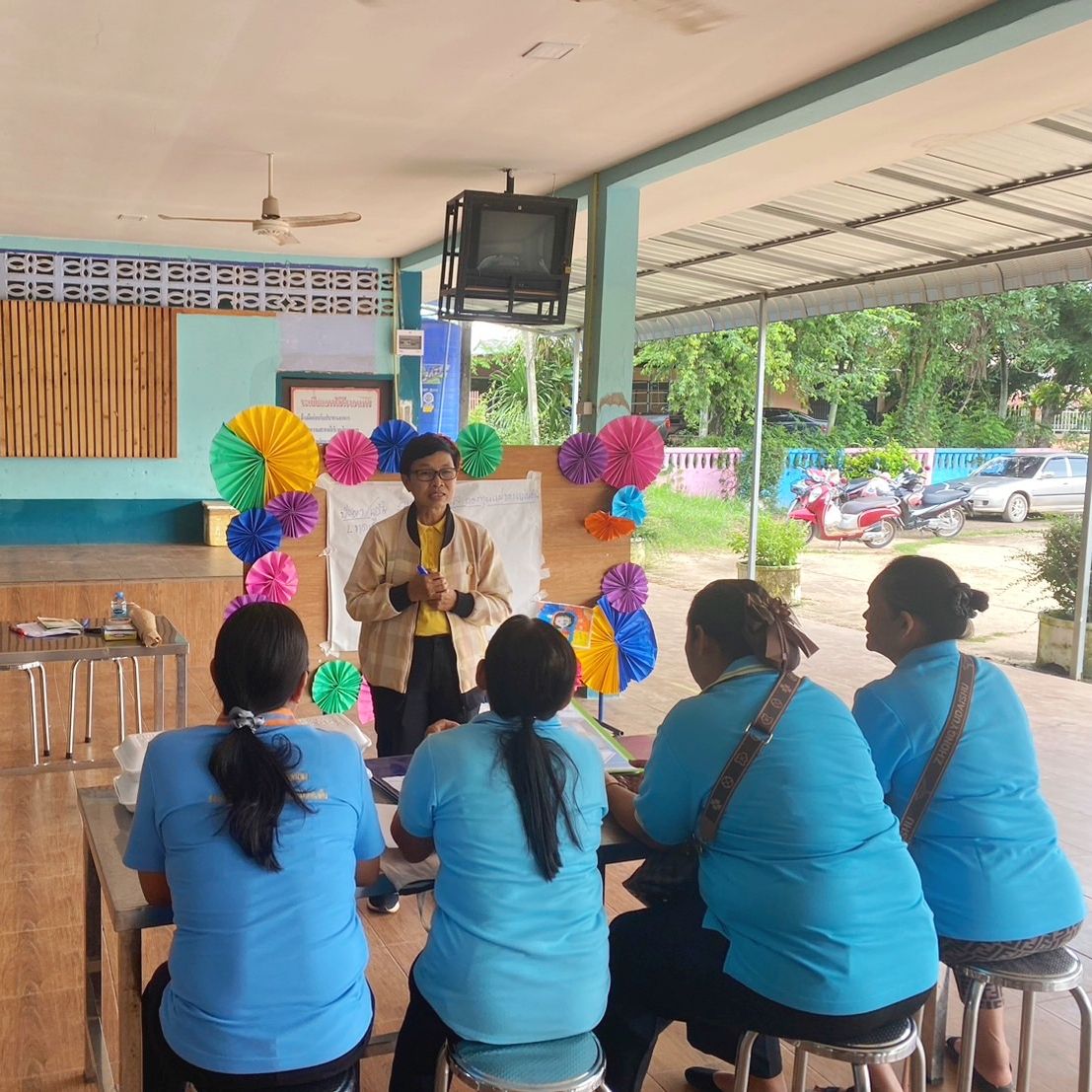 พช.หนองคาย ลงพื้นที่ร่วมดำเนินการพัฒนาและยกระดับหมู่บ้านกองทุนแม่ของแผ่นดิน สู่การเป็นต้นแบบด้านการป้องกันและแก้ไขปัญหายาเสพติด