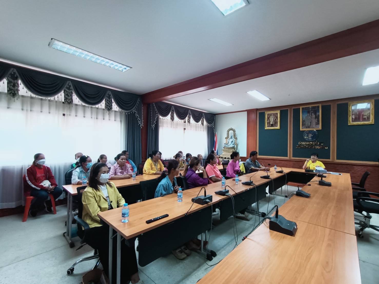 กองทุนพัฒนาบทบาทสตรี จังหวัดหนองคาย ลงพื้นที่ดำเนินกิจกรรม Mobile Clinic แก้หนี้ อ.สระใคร