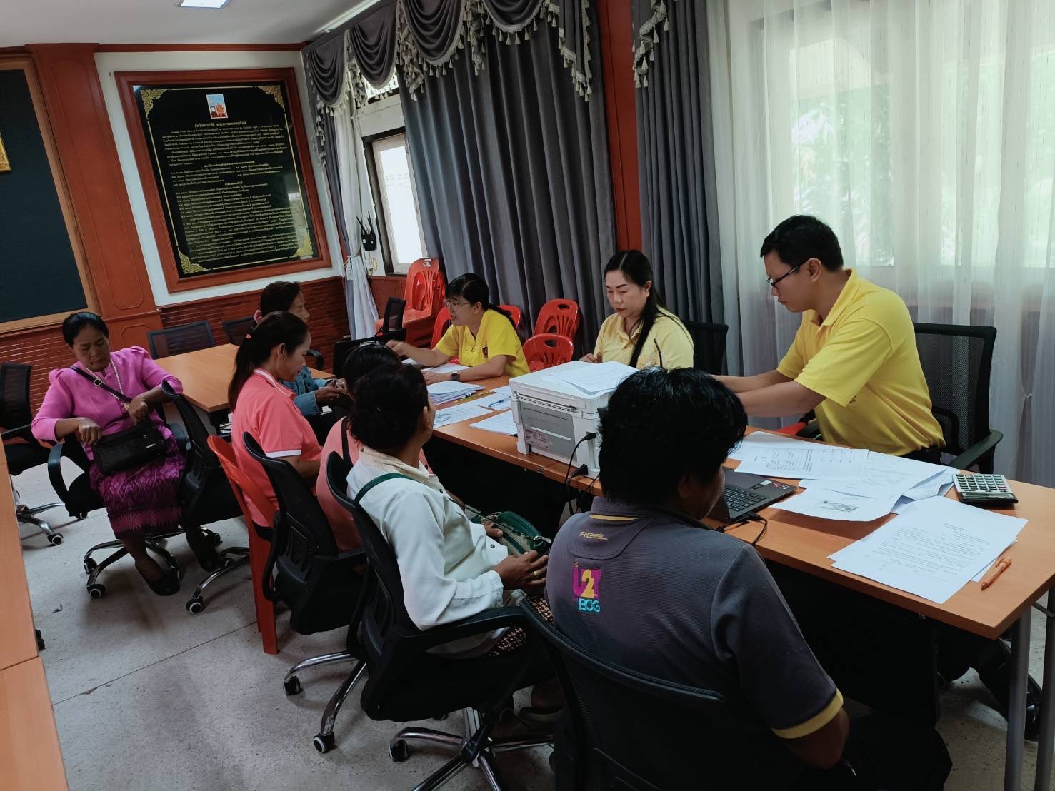 กองทุนพัฒนาบทบาทสตรี จังหวัดหนองคาย ลงพื้นที่ดำเนินกิจกรรม Mobile Clinic แก้หนี้ อ.สระใคร