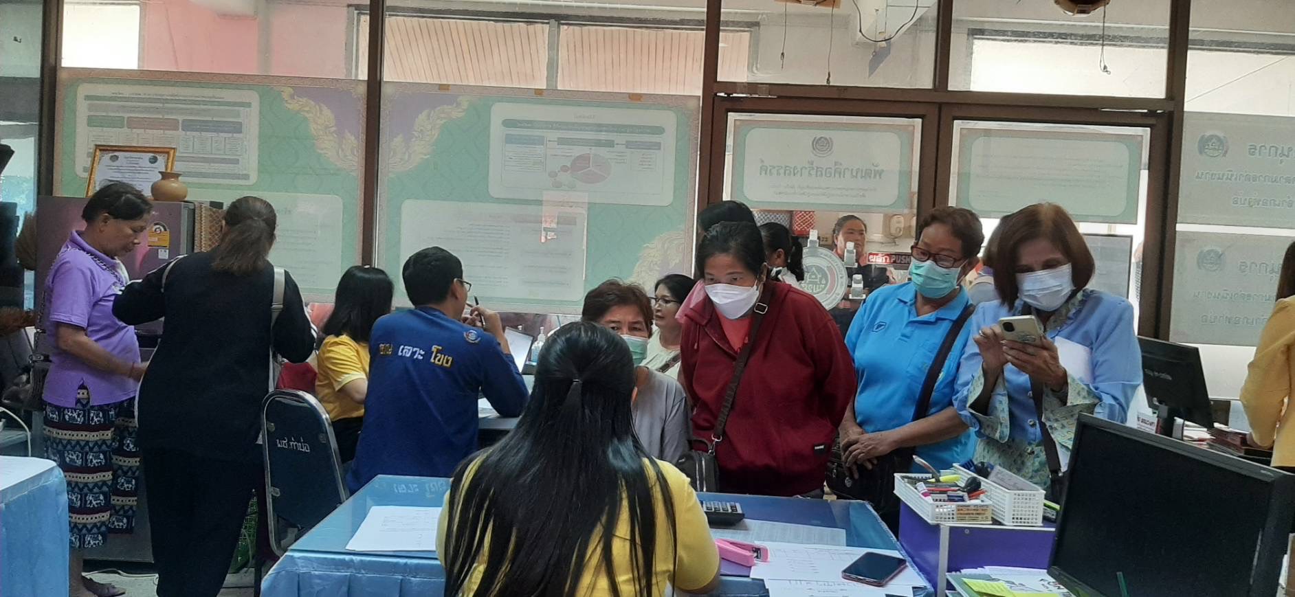 กองทุนพัฒนาบทบาทสตรี จังหวัดหนองคาย ลงพื้นที่ดำเนินกิจกรรม Mobile Clinic แก้หนี้ อ.ท่าบ่อ