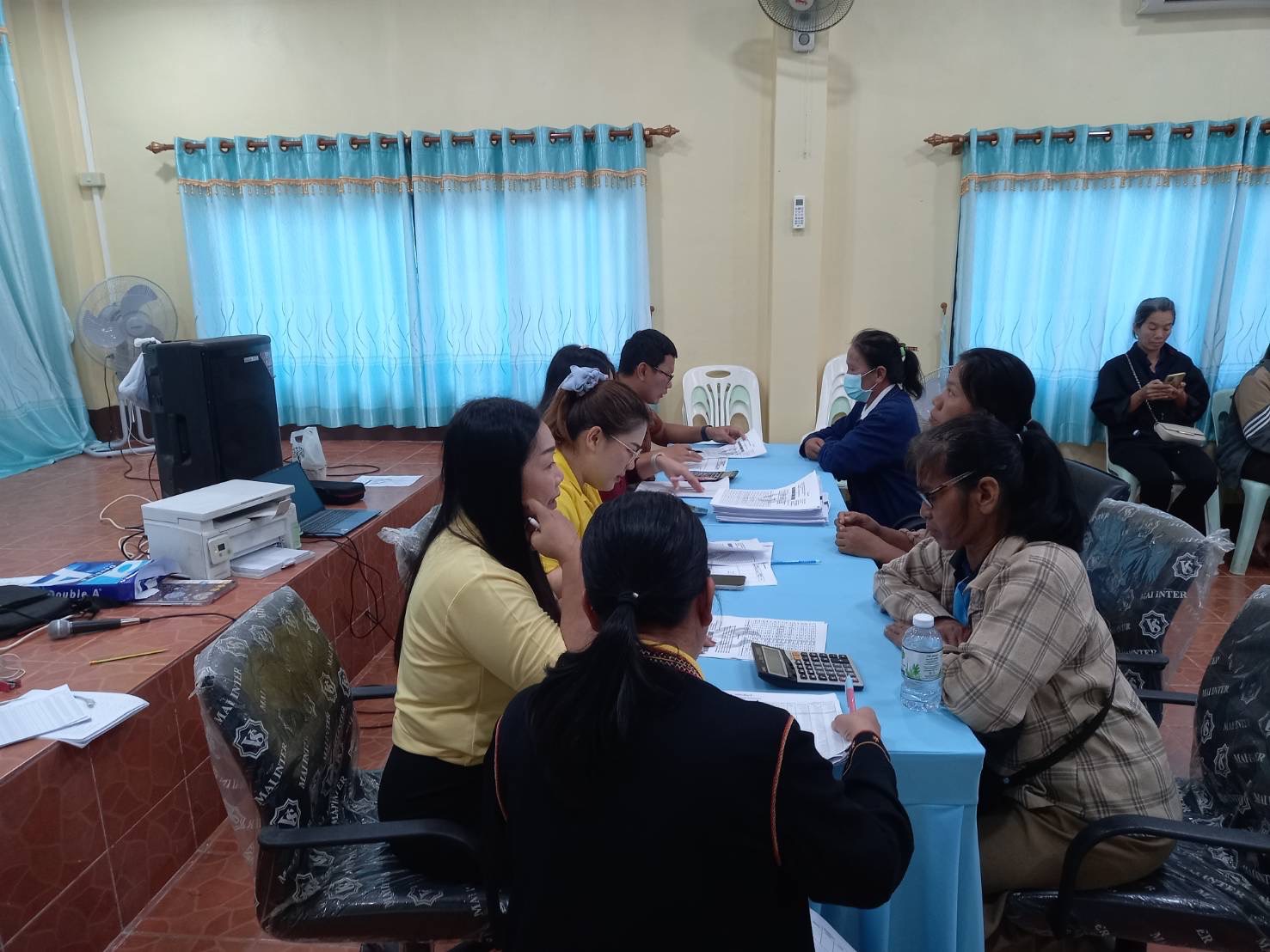 กองทุนพัฒนาบทบาทสตรี จังหวัดหนองคาย ลงพื้นที่ดำเนินกิจกรรม Mobile Clinic แก้หนี้ อ.รัตนวาปี