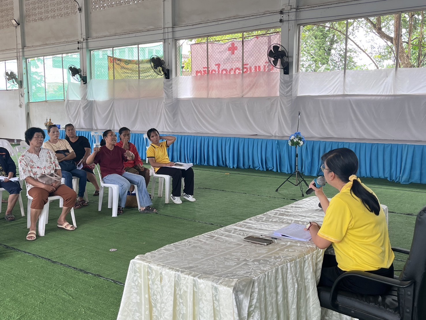 กองทุนพัฒนาบทบาทสตรี จังหวัดหนองคาย ลงพื้นที่ดำเนินกิจกรรม Mobile Clinic แก้หนี้