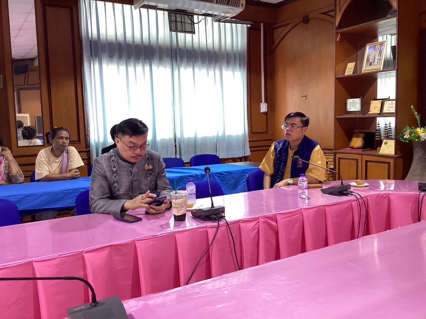 กองทุนพัฒนาบทบาทสตรี จังหวัดหนองคาย ลงพื้นที่ดำเนินกิจกรรม Mobile Clinic แก้หนี้ อ.โพนพิสัย