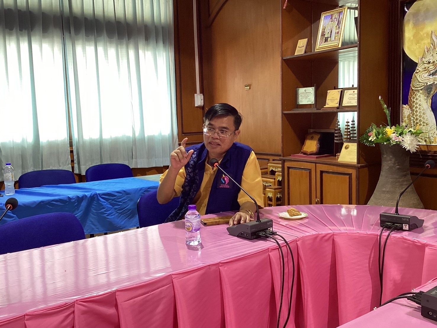 กองทุนพัฒนาบทบาทสตรี จังหวัดหนองคาย ลงพื้นที่ดำเนินกิจกรรม Mobile Clinic แก้หนี้ อ.โพนพิสัย