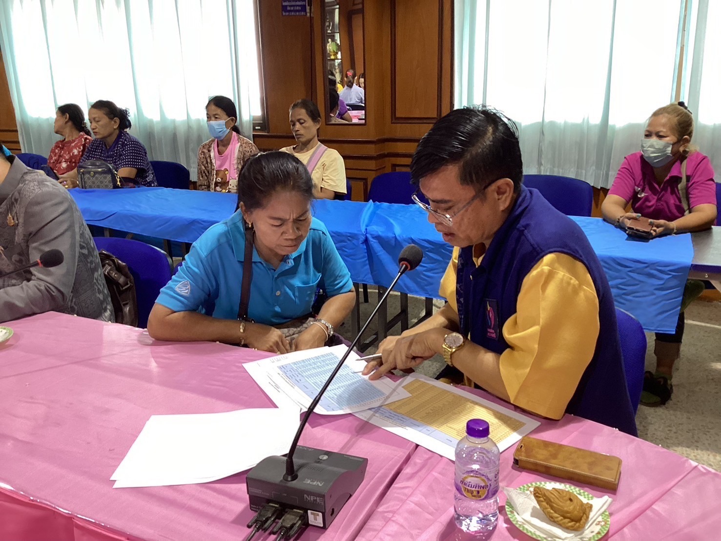 กองทุนพัฒนาบทบาทสตรี จังหวัดหนองคาย ลงพื้นที่ดำเนินกิจกรรม Mobile Clinic แก้หนี้ อ.โพนพิสัย