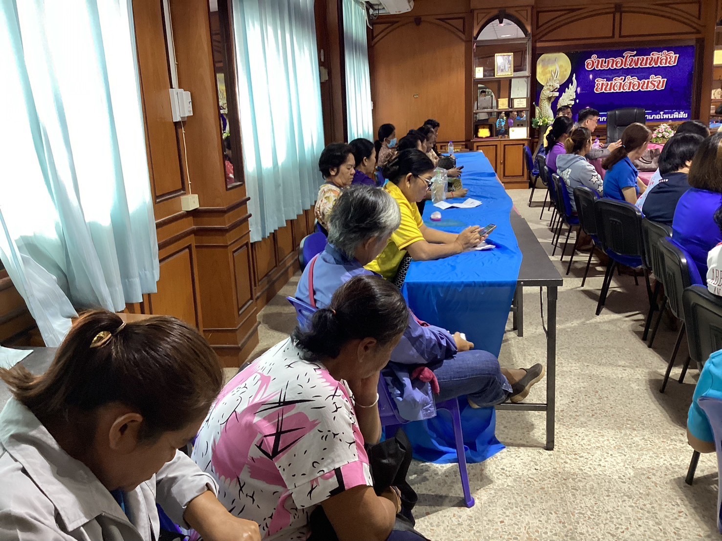 กองทุนพัฒนาบทบาทสตรี จังหวัดหนองคาย ลงพื้นที่ดำเนินกิจกรรม Mobile Clinic แก้หนี้ อ.โพนพิสัย