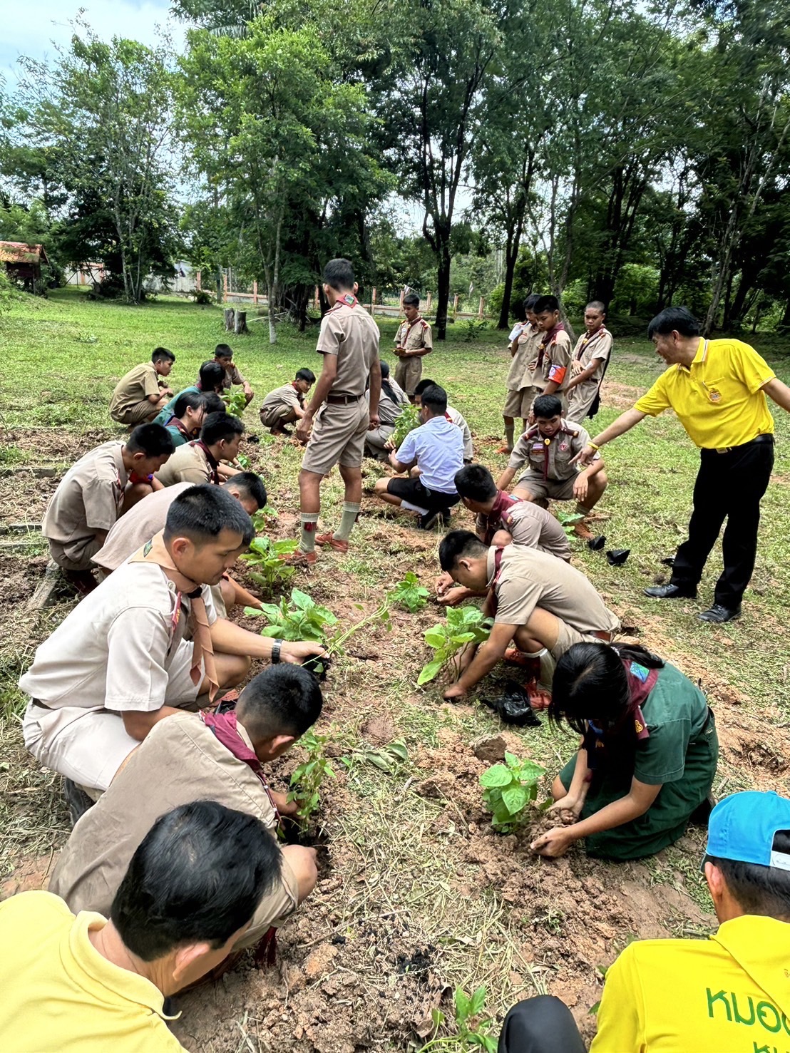 พช.หนองคาย ปลุกพลังเยาวชนผ่านการขับเคลื่อนกิจกรรม “1 อำเภอ 1 กิจกรรม เสริมทักษะชีวิตวิถีใหม่ เยาวชนไทยสร้างอาหารเป็น” ณ โรงเรียนอนุบาลบ้านคอกช้าง