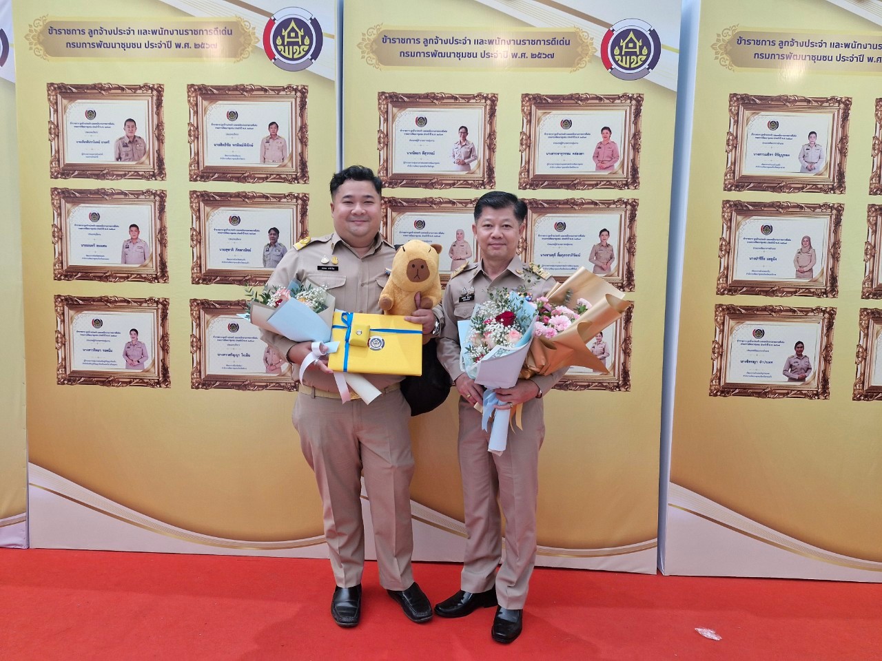 พช.หนองคาย สุดปลื้ม รับรางวัลเชิดชูเกียรติในงาน “วันพัฒนาชุมชน” (CD Day 2024) “เศรษฐกิจฐานรากมั่นคง ชุมชนเข้มแข็งอย่างยั่งยืน”