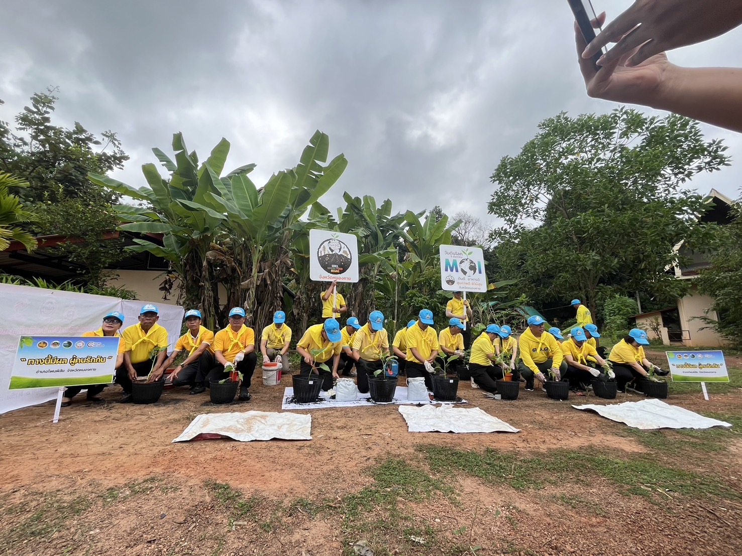 พช.หนองคาย ร่วมกิจกรรมจิตอาสาพัฒนา เนื่องในวันคล้ายวันสวรรคตพระบาทสมเด็จพระปรเมนทรรามาธิบดีศรีสินทรมหามงกุฏ พระจอมเกล้าเจ้าอยู่หัว พระสยามเทวมหามกุฎวิทยมหาราช