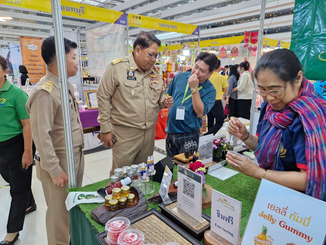 สุดยอดรางวัลผลสำเร็จแห่งการพัฒนา ผู้ว่าฯหนองคาย นำคณะฯ ร่วมงานและรับโล่รางวัล “วันพัฒนาชุมชน” (CD Day 2024) “เศรษฐกิจฐานรากมั่นคง ชุมชนเข้มแข็งอย่างยั่งยืน”