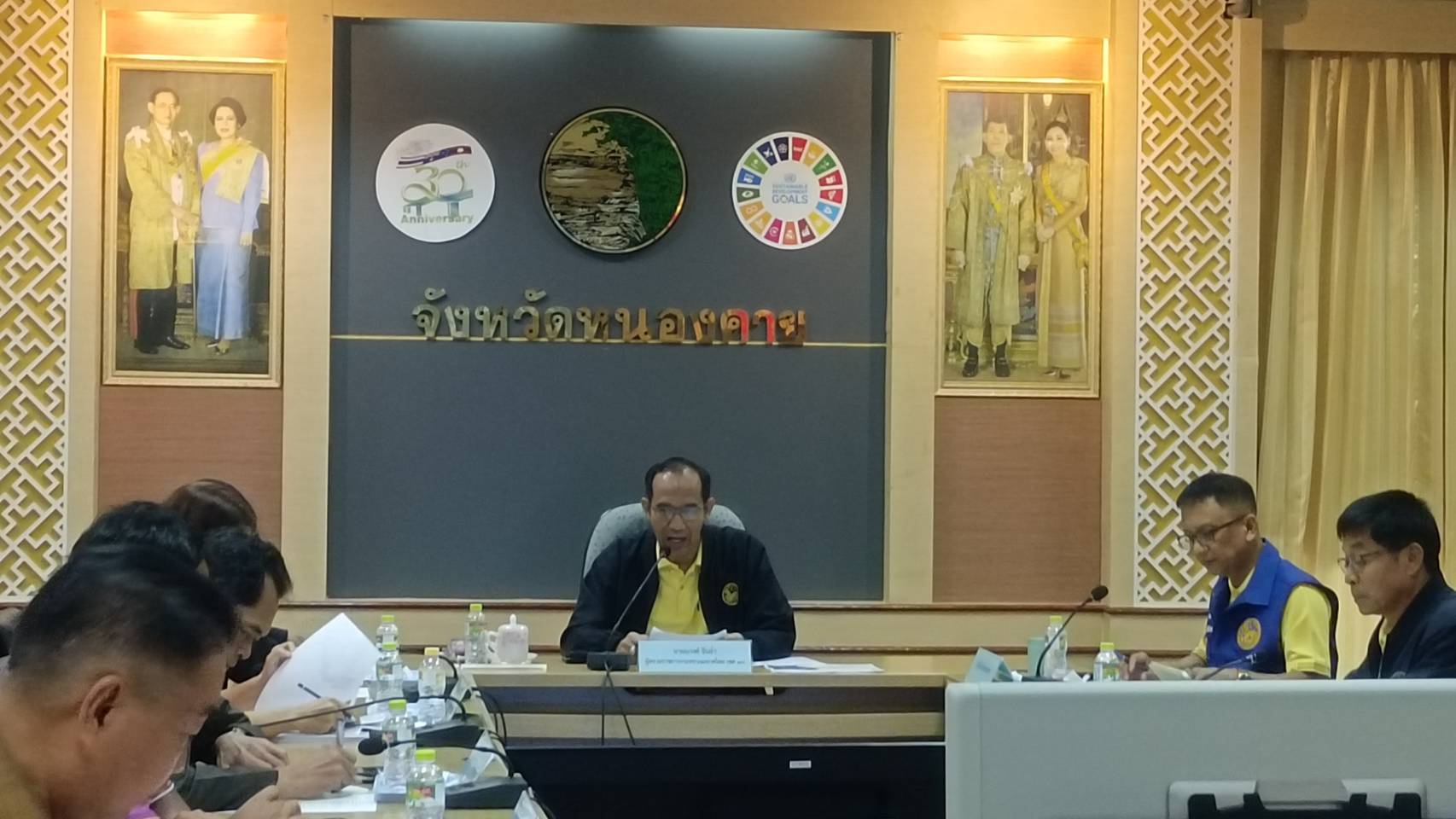 พช.หนองคาย ร่วมการประชุมตรวจติดตามการช่วยเหลือฟื้นฟูเยียวยาผู้ประสบอุทกภัยของผู้ตรวจราชการกระทรวงมหาดไทย เขตตรวจราชการที่ 10 (นายณรงค์ จีนอ่ำ)