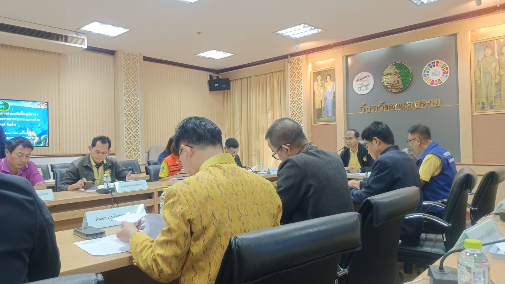 พช.หนองคาย ร่วมการประชุมตรวจติดตามการช่วยเหลือฟื้นฟูเยียวยาผู้ประสบอุทกภัยของผู้ตรวจราชการกระทรวงมหาดไทย เขตตรวจราชการที่ 10 (นายณรงค์ จีนอ่ำ)