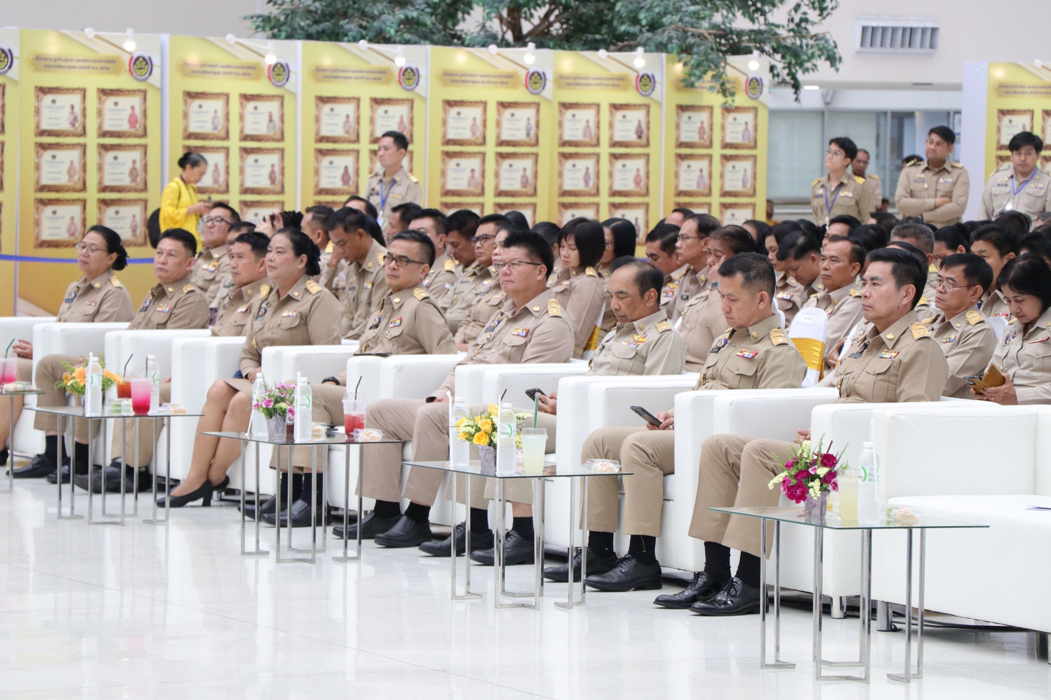 พช.หนองคาย สุดปลื้ม รับรางวัลเชิดชูเกียรติในงาน “วันพัฒนาชุมชน” (CD Day 2024) “เศรษฐกิจฐานรากมั่นคง ชุมชนเข้มแข็งอย่างยั่งยืน”