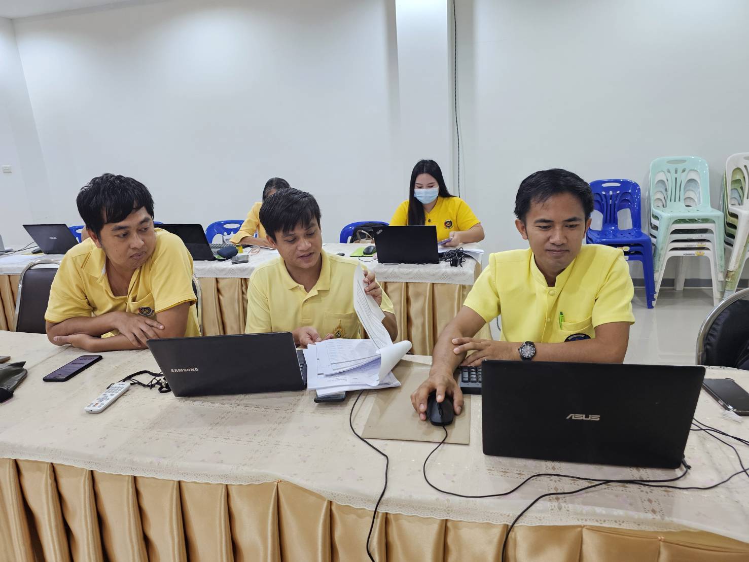 พช.หนองคาย ประชุมคณะทำงานรับสมัคร บันทึก ประมวลผลข้อมูล และเตรียมผลิตภัณฑ์เพื่อจัดส่งเข้าร่วมคัดสรรสุดยอด หนึ่งตำบล หนึ่งผลิตภัณฑ์ไทย (OTOP Product Champion : OPC)