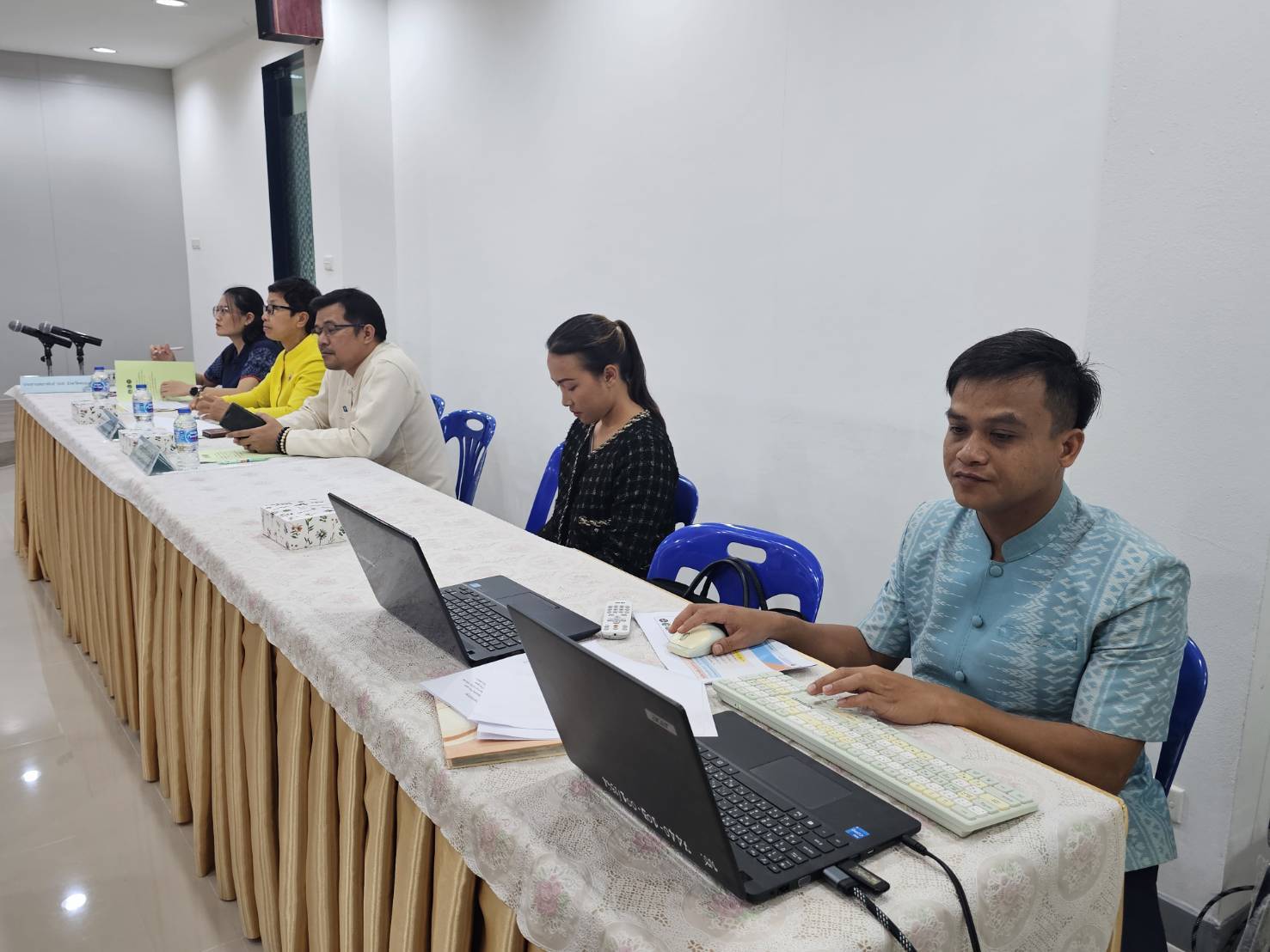 หนองคาย ประชุมคณะกรรมการดำเนินการคัดสรรสุดยอด หนึ่งตำบล หนึ่งผลิตภัณฑ์ไทย (OTOP Product Champion : OPC) เพื่อรับรองผลิตภัณฑ์ที่เข้ารับการคัดสรรฯ