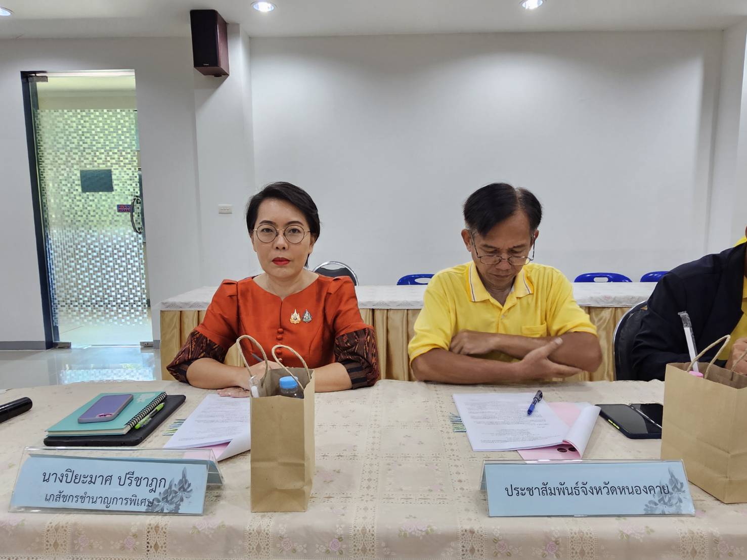 จ.หนองคาย ดำเนินการประชุมคณะกรรมการขับเคลื่อนศูนย์แสดงและจำหน่ายผลิตภัณฑ์ OTOP จังหวัดหนองคาย ครั้งที่ 2/2567