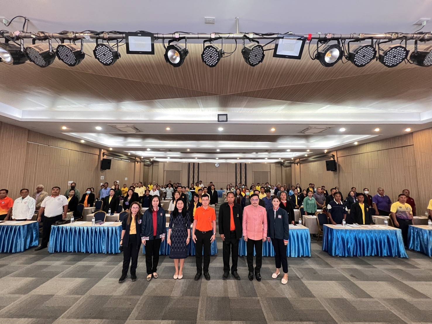 พช.หนองคาย เข้าร่วมโครงการฝึกอบรมกฎหมาย ระเบียบ ข้อบังคับ และกฎหมายที่เกี่ยวข้องกับกองทุนหมู่บ้านและชุมชนเมืองแห่งชาติ ฉบับปรับปรุงใหม่ และการแก้ไขปัญหาหนี้ค้างชำระอันเกิดจากการกู้ยืมเงินของธนาคาร (บัญชีที่ 3) ประจำปีงบประมาณ พ.ศ 2567