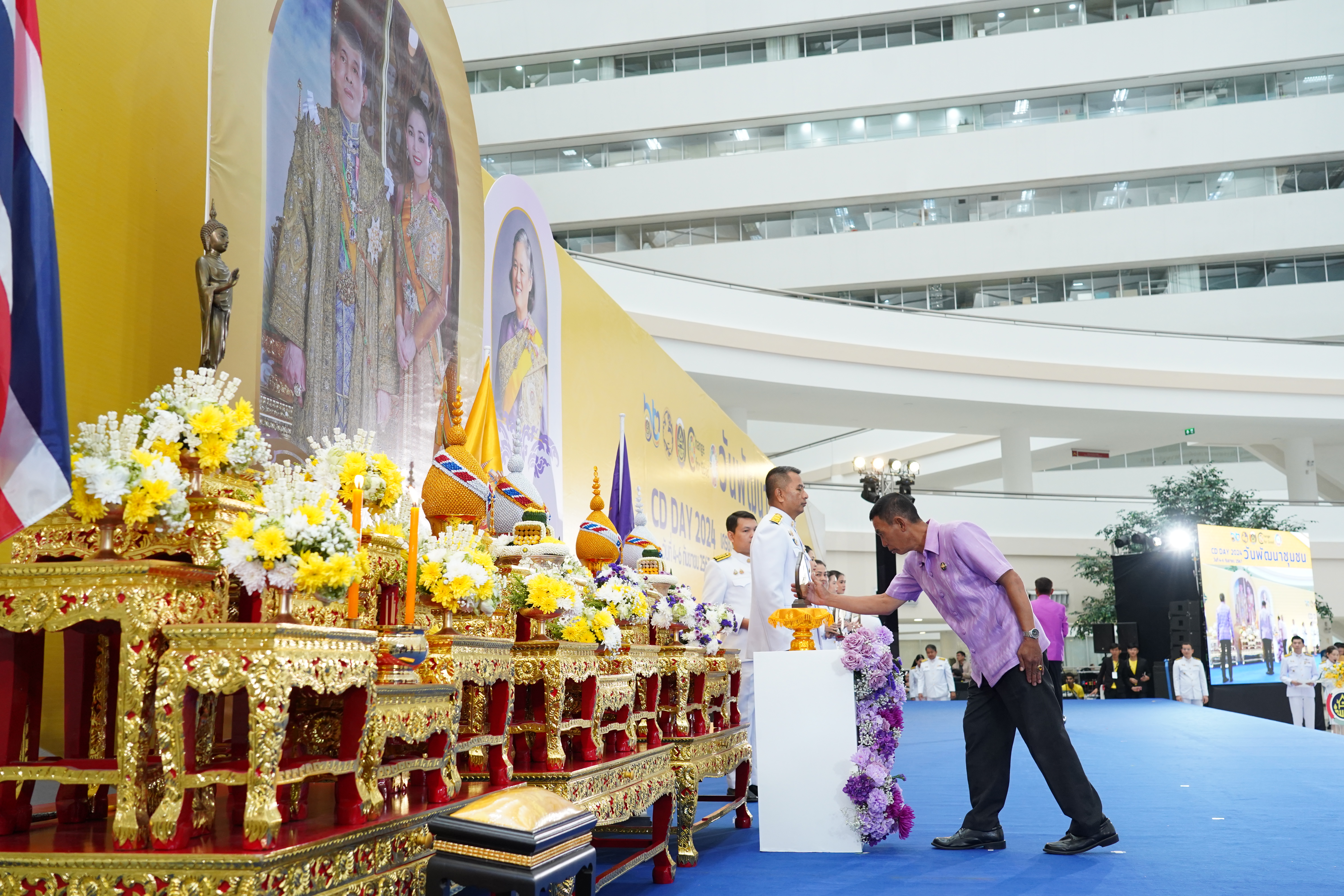 สุดยอดรางวัลผลสำเร็จแห่งการพัฒนา ผู้ว่าฯหนองคาย นำคณะฯ ร่วมงานและรับโล่รางวัล “วันพัฒนาชุมชน” (CD Day 2024) “เศรษฐกิจฐานรากมั่นคง ชุมชนเข้มแข็งอย่างยั่งยืน”