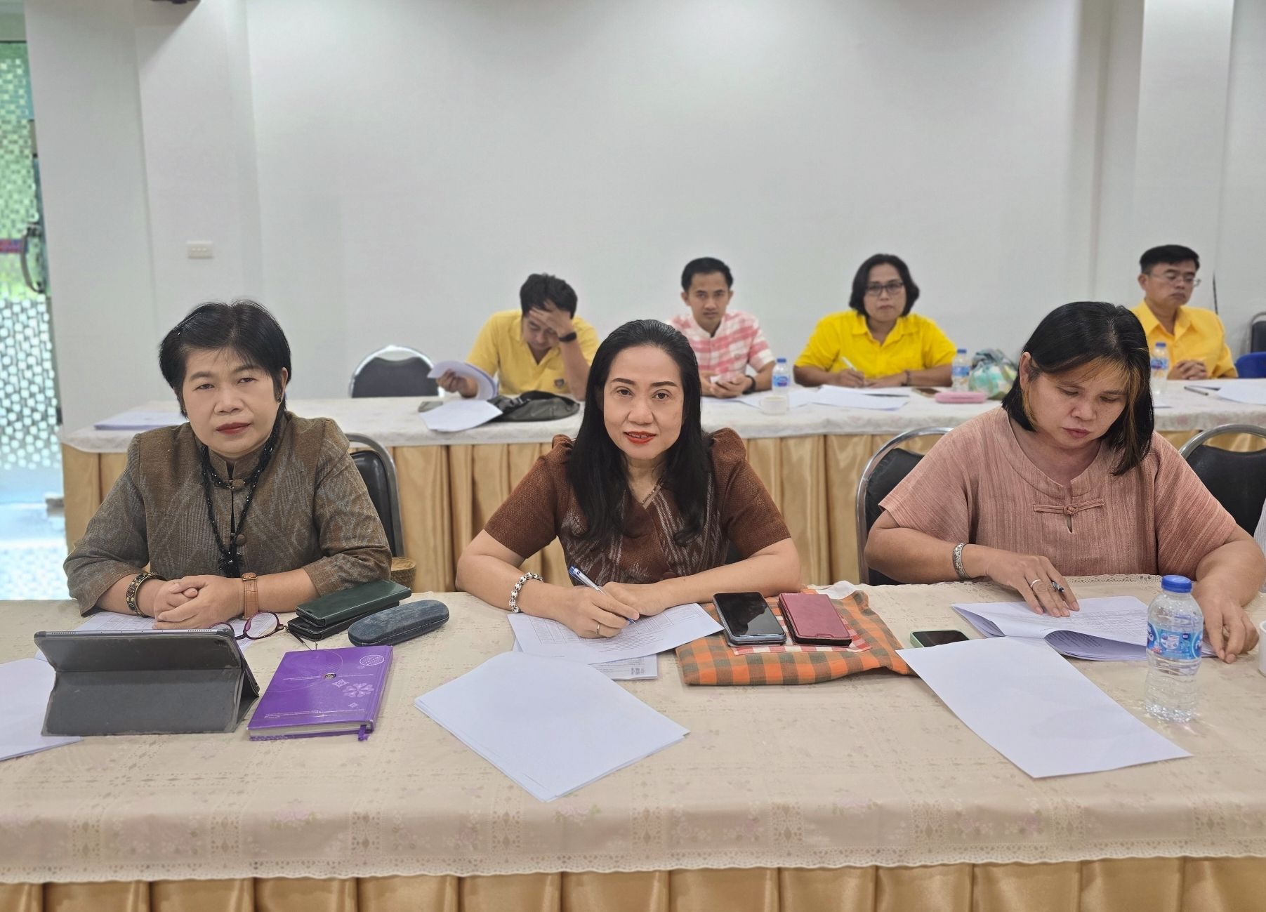 จังหวัดหนองคาย ดำเนินการประชุมคณะกรรมการเครือข่าย 1 ตำบล 1 ผลิตภัณฑ์ (OTOP) ระดับจังหวัด และเตรียมความพร้อมการจัดงาน “ฮักมั่นผูกพัน สานสัมพันธ์ สองฝั่งโขง”