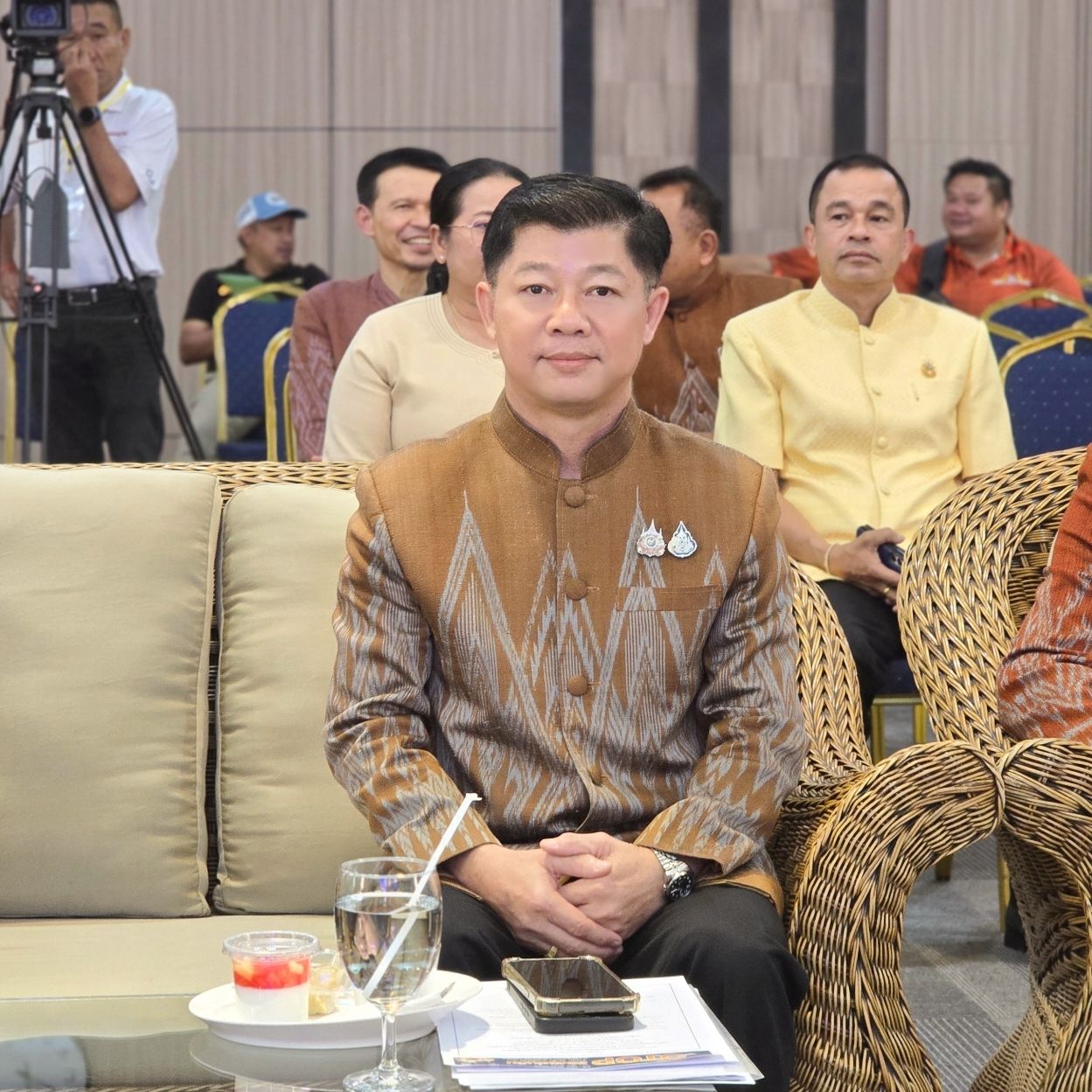 จังหวัดหนองคาย เตรียมจัดงาน OTOP เชื่อมสัมพันธ์ไทย-ลาว ยกทัพสินค้าเด่นหนองคาย-กลุ่ม จ.สบายดี-ส.ป.ป.ลาว จัดแสดงและจำหน่ายในงาน “ฮักกัน มั่นแก่น ค้าขายร่วมกัน สานสัมพันธ์ สองแผ่นดิน”