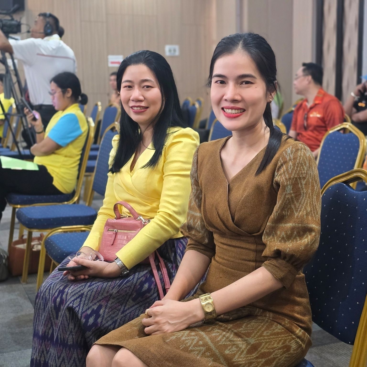 จังหวัดหนองคาย เตรียมจัดงาน OTOP เชื่อมสัมพันธ์ไทย-ลาว ยกทัพสินค้าเด่นหนองคาย-กลุ่ม จ.สบายดี-ส.ป.ป.ลาว จัดแสดงและจำหน่ายในงาน “ฮักกัน มั่นแก่น ค้าขายร่วมกัน สานสัมพันธ์ สองแผ่นดิน”