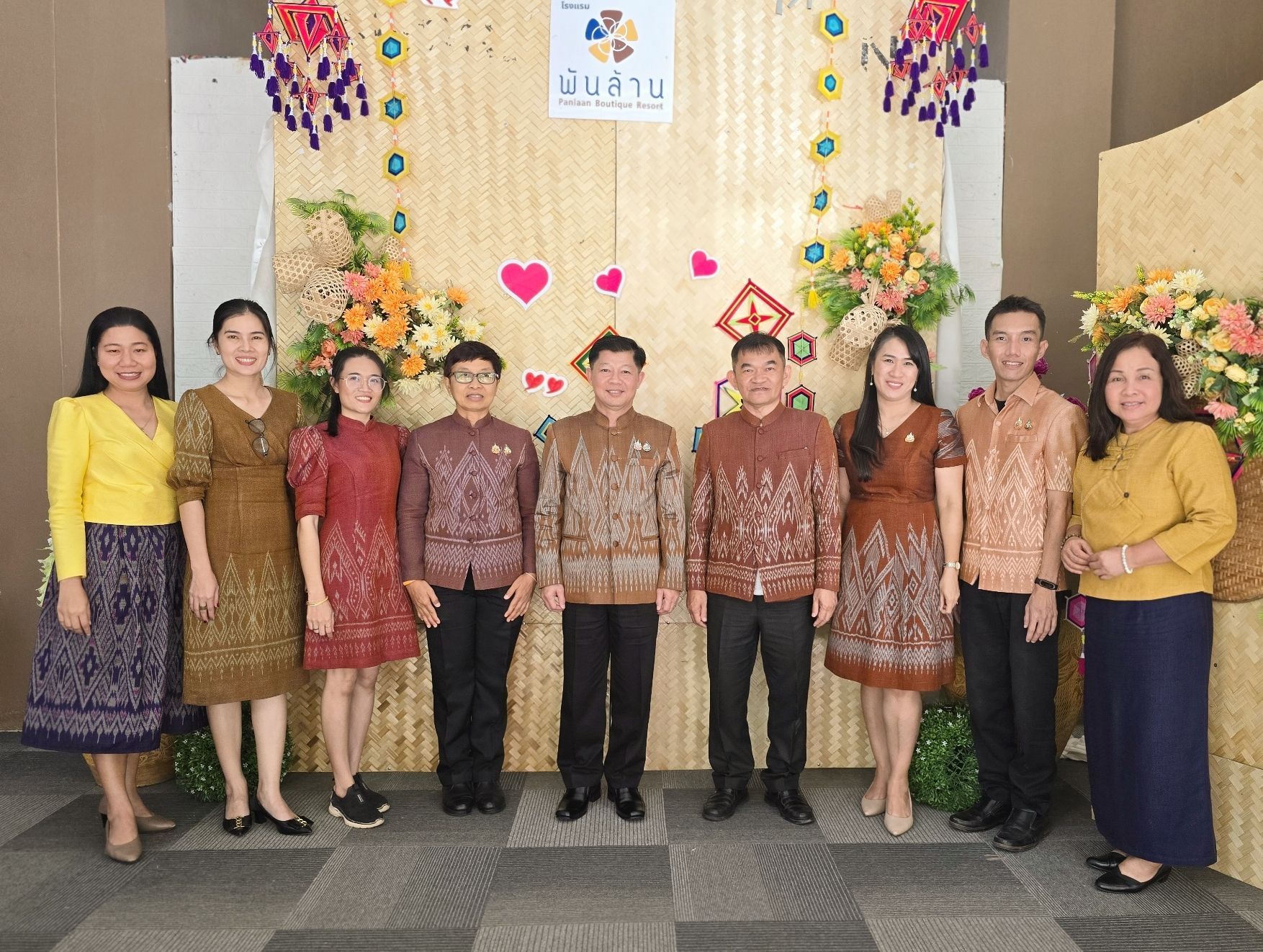 จังหวัดหนองคาย เตรียมจัดงาน OTOP เชื่อมสัมพันธ์ไทย-ลาว ยกทัพสินค้าเด่นหนองคาย-กลุ่ม จ.สบายดี-ส.ป.ป.ลาว จัดแสดงและจำหน่ายในงาน “ฮักกัน มั่นแก่น ค้าขายร่วมกัน สานสัมพันธ์ สองแผ่นดิน”