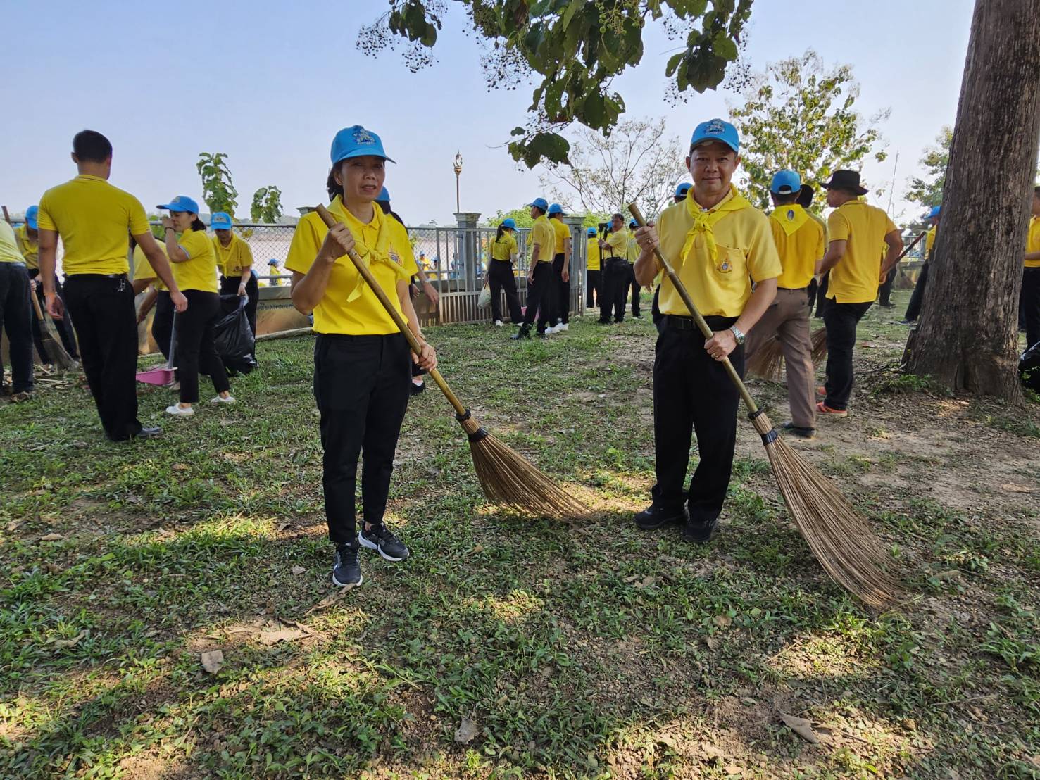 พช.หนองคาย ร่วมกิจกรรมจิตอาสาพัฒนาเนื่องในวันนวมินทรมหาราช