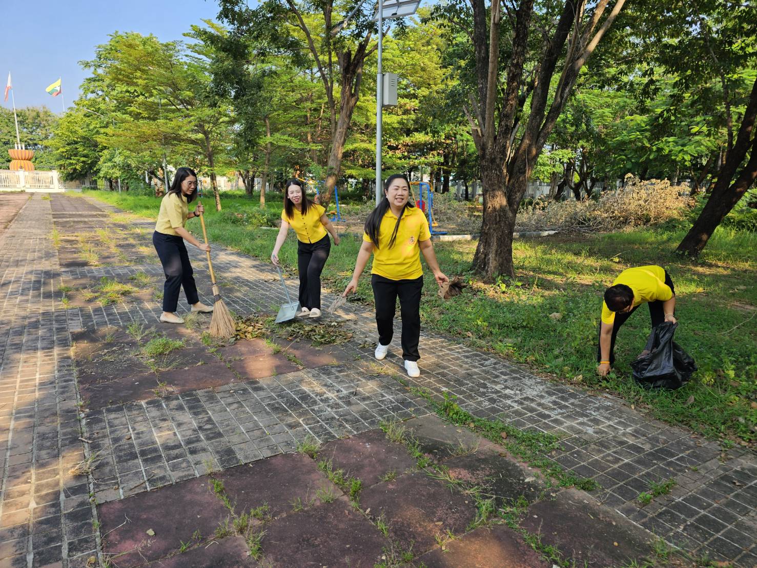 พช.หนองคาย ร่วมกิจกรรม Big Cleaning Day เพื่อเฉลิมพระเกียรติพระบาทสมเด็จพระเจ้าอยู่หัว เนื่องในโอกาสพระราชพิธีมหามงคลเฉลิมพระชนมพรรษา 6 รอบ 28 กรกฎาคม 2567