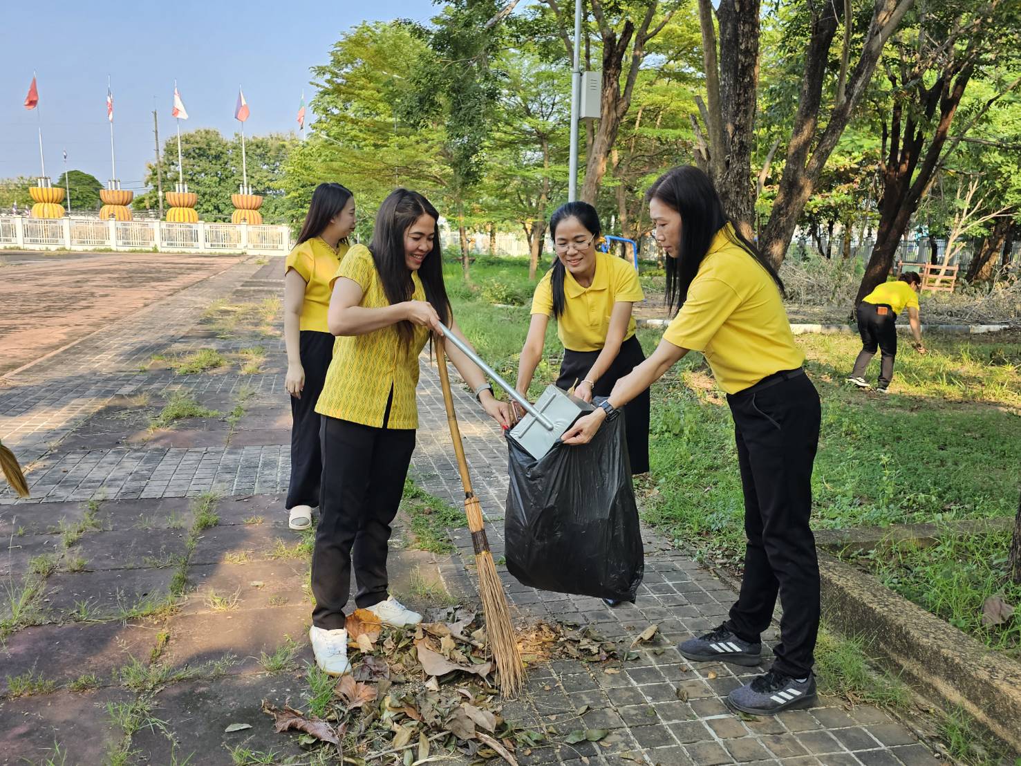 พช.หนองคาย ร่วมกิจกรรม Big Cleaning Day เพื่อเฉลิมพระเกียรติพระบาทสมเด็จพระเจ้าอยู่หัว เนื่องในโอกาสพระราชพิธีมหามงคลเฉลิมพระชนมพรรษา 6 รอบ 28 กรกฎาคม 2567