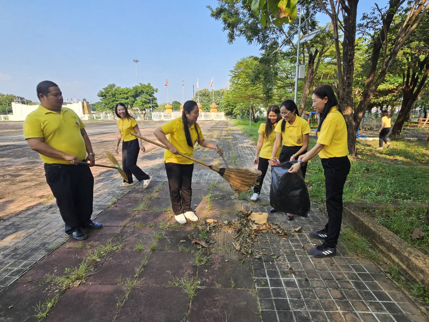 พช.หนองคาย ร่วมกิจกรรม Big Cleaning Day เพื่อเฉลิมพระเกียรติพระบาทสมเด็จพระเจ้าอยู่หัว เนื่องในโอกาสพระราชพิธีมหามงคลเฉลิมพระชนมพรรษา 6 รอบ 28 กรกฎาคม 2567