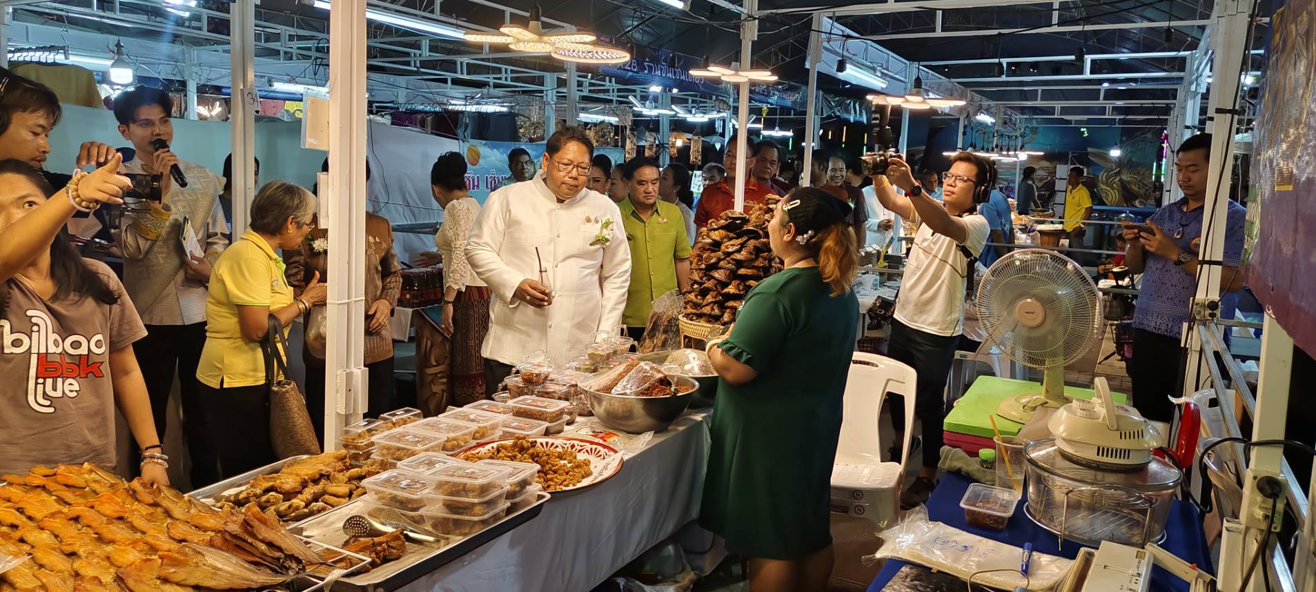 พช.หนองคาย จัดงานอย่างยิ่งใหญ่ “มหัศจรรย์ บั้งไฟพญานาค OTOP หนองคาย 2024” ปรากฏการณ์แห่งธรรมชาติ งานเทศกาลออกพรรษา และ บั้งไฟพญานาคโลก ประจำปี 2567 เพื่อกระตุ้นเศรษฐกิจฐานรากมั่นคง ชุมชนเข้มแข็งอย่างยั่งยืน”