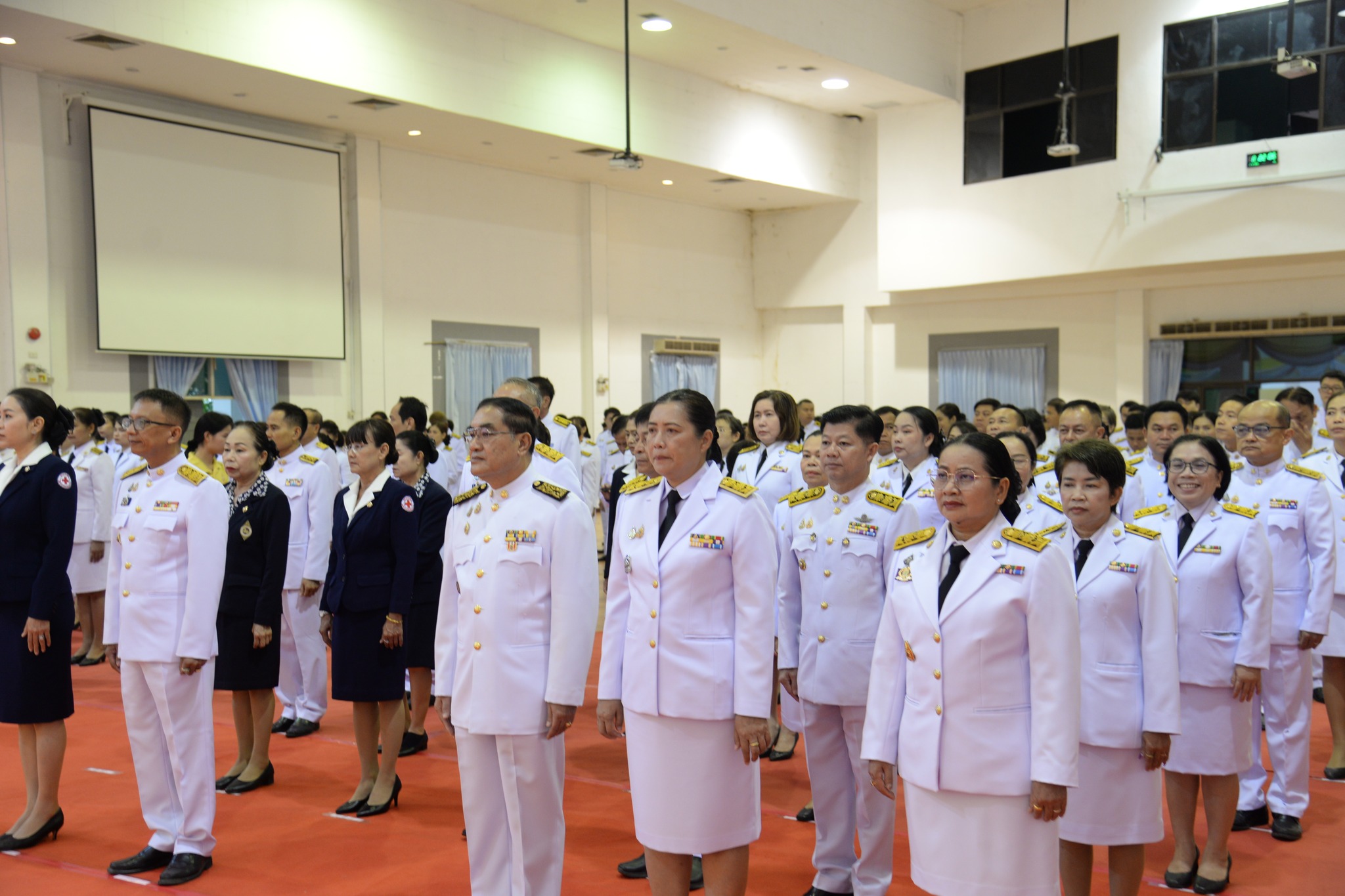 พช.หนองคาย ร่วมพิธีถวายราชสักการะ เนื่องในวันคล้ายวันสวรรคตพระบาทสมเด็จพระจอมเกล้าเจ้าอยู่หัว