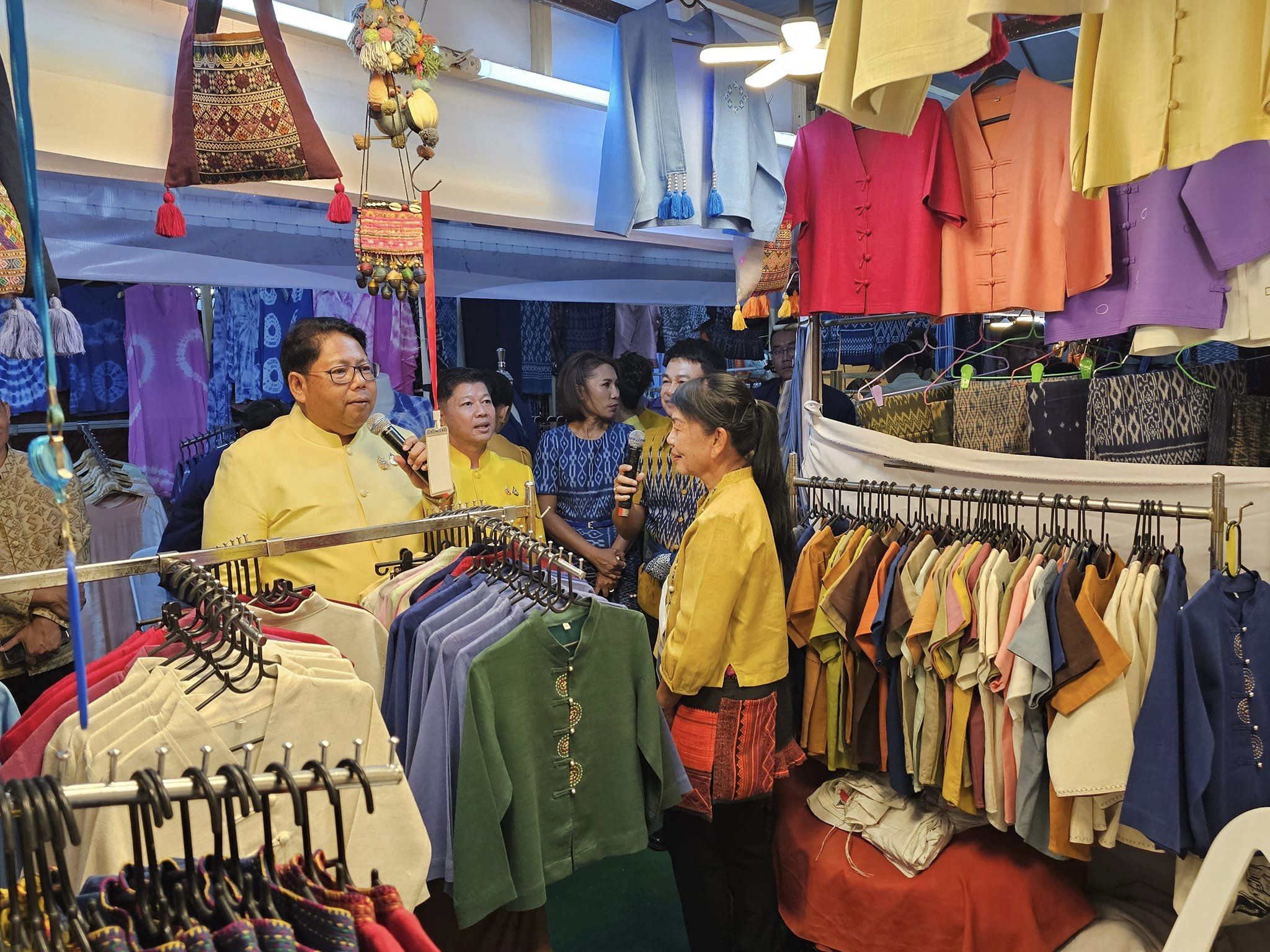 เริ่มแล้ว!! OTOP เชื่อมสัมพันธ์ไทย-ลาว “ฮักกันมั่นแก่น ค้าขายร่วมกัน สานสัมพันธ์ สองแผ่นดิน” ชม ชิม ช้อป ผลิตภัณฑ์ OTOP หนองคาย-กลุ่มจังหวัดสบายดี-ส.ป.ป.ลาว ม่วนซื่นกับกิจกรรมความบันเทิงตลอดงาน