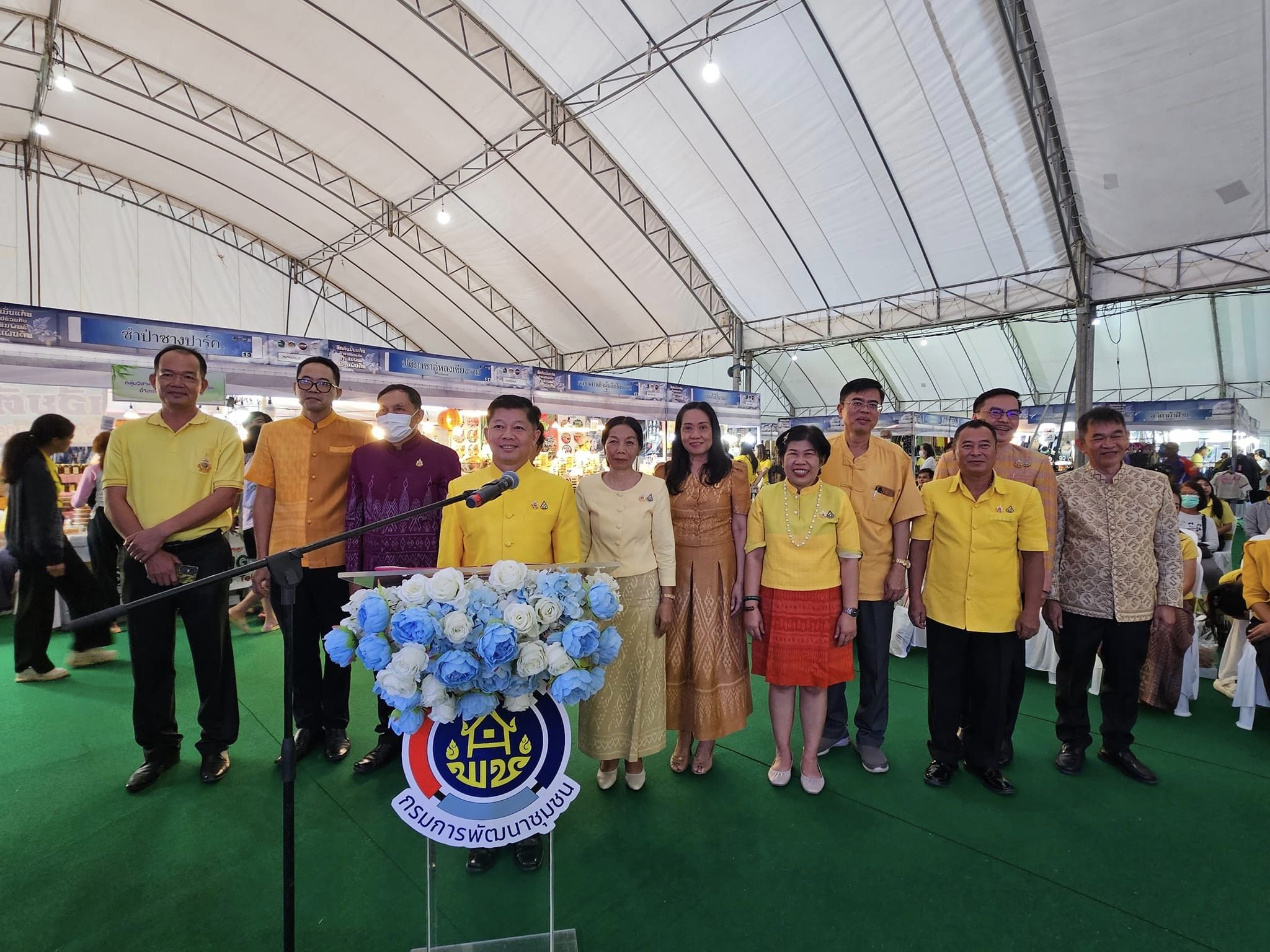 เริ่มแล้ว!! OTOP เชื่อมสัมพันธ์ไทย-ลาว “ฮักกันมั่นแก่น ค้าขายร่วมกัน สานสัมพันธ์ สองแผ่นดิน” ชม ชิม ช้อป ผลิตภัณฑ์ OTOP หนองคาย-กลุ่มจังหวัดสบายดี-ส.ป.ป.ลาว ม่วนซื่นกับกิจกรรมความบันเทิงตลอดงาน