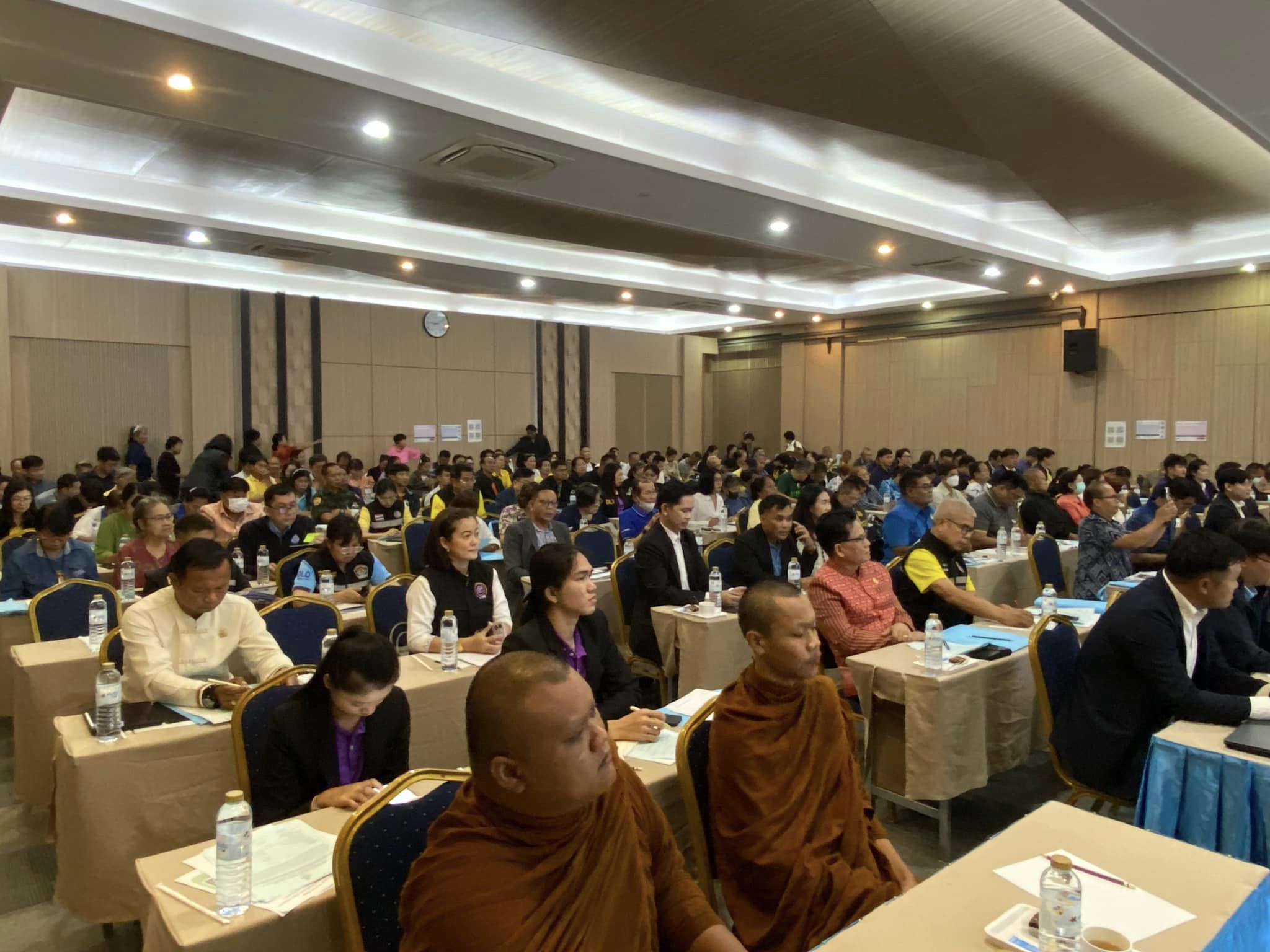 พช.หนองคาย ร่วมการประชุมรับฟังความคิดเห็นของประชาชน ครั้งที่ 1 งานออกแบบรายละเอียด โครงการก่อสร้างสะพานมิตรภาพไทย – ลาว หนองคาย – เวียงจันทน์ แห่งที่ 2 จังหวัดหนองคาย