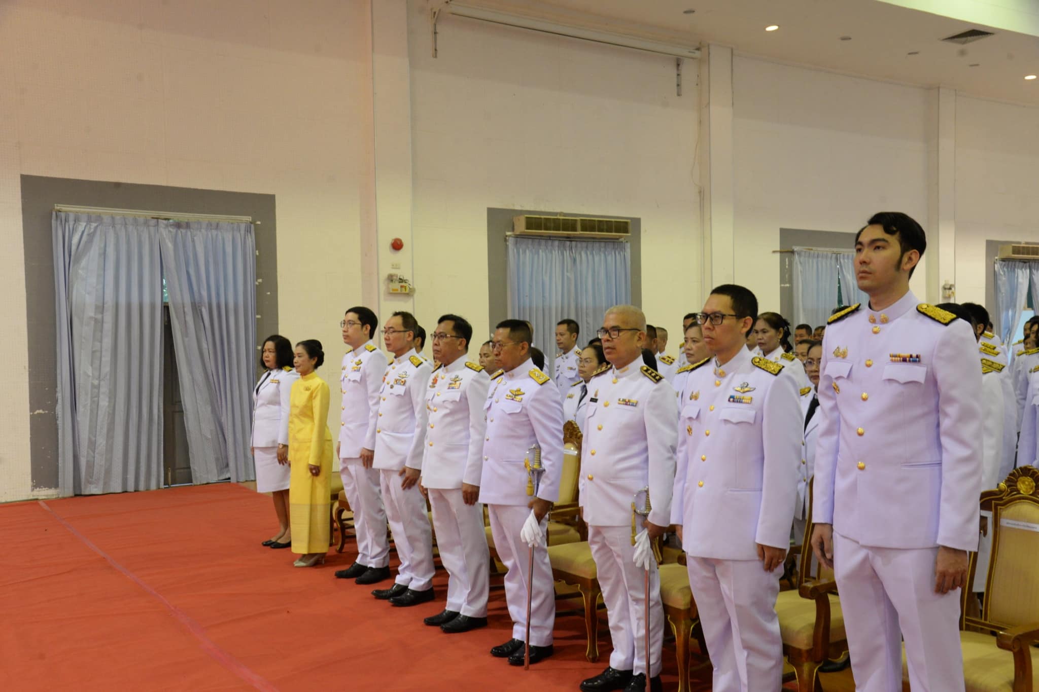 พช.หนองคาย ร่วมพิธีวางพวงมาลาและถวายราชสดุดี เนื่องในวันนวมินทรมหาราช ประจำปีพุทธศักราช 2567