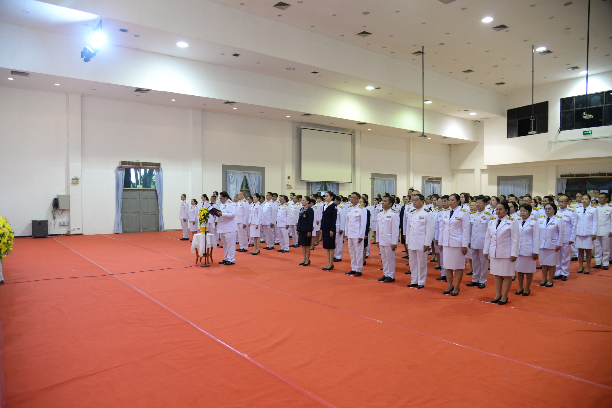 พช.หนองคาย ร่วมพิธีถวายราชสักการะ เนื่องในวันคล้ายวันสวรรคตพระบาทสมเด็จพระจอมเกล้าเจ้าอยู่หัว