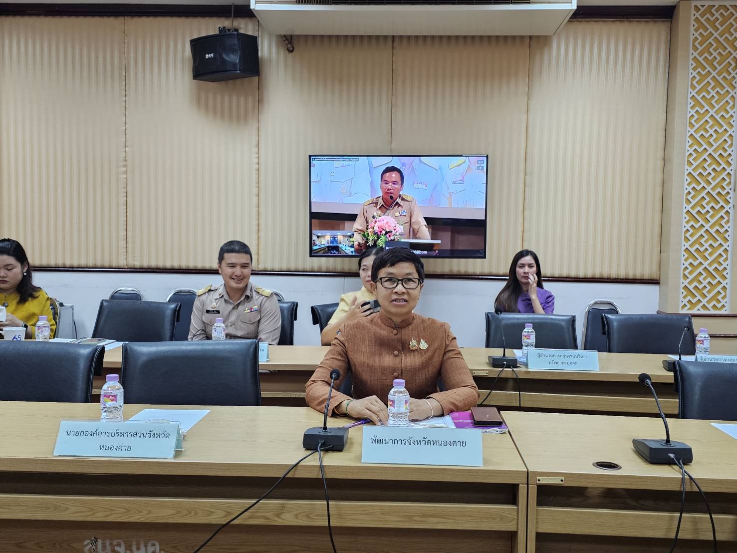 พช.หนองคาย ร่วมการประชุมมอบนโยบายของผู้บริหารกระทรวงมหาดไทย ประจำปีงบประมาณ พ.ศ. 2568 ผ่านระบบวีดิทัศน์ทางไกล (VCS)