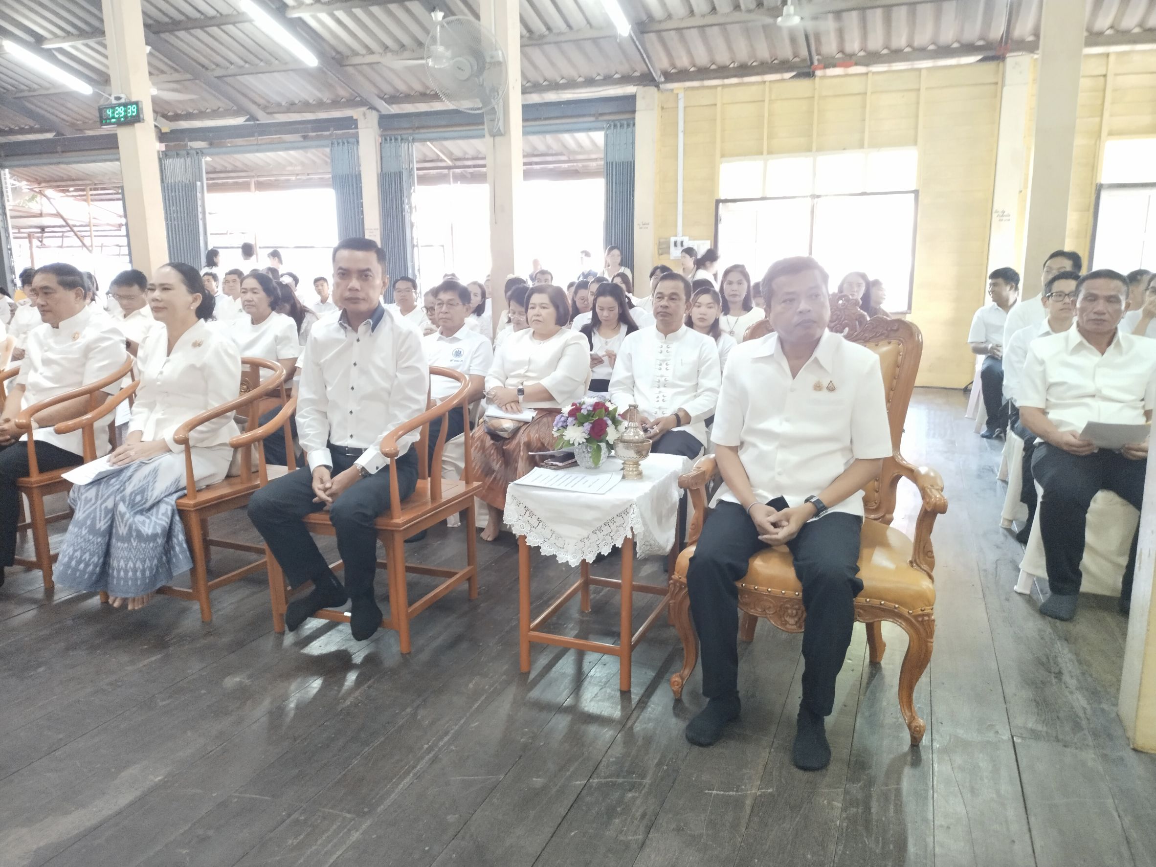 พช.หนองคาย ร่วมพิธีเจริญพระพุทธมนต์เพื่อสวดสาธยาย ถวายเป็นพระราชกุศลถวายพระพรชัยมงคลแด่ สมเด็จพระเจ้าลูกเธอ เจ้าฟ้าพัชรกิตติยาภา นเรนทิราเทพยวดี กรมหลวงราชสาริณีสิริพัชร มหาวัชรราชธิดา