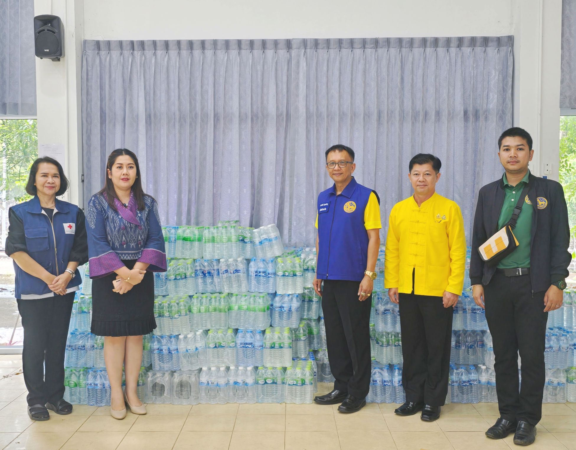 พช.หนองคาย ร่วมกับภาคีเครือข่ายฯ ให้การสนับสนุนและร่วมบริจาคเพื่อช่วยเหลือผู้ประสบอุทกภัยในพื้นที่จังหวัดหนองคาย