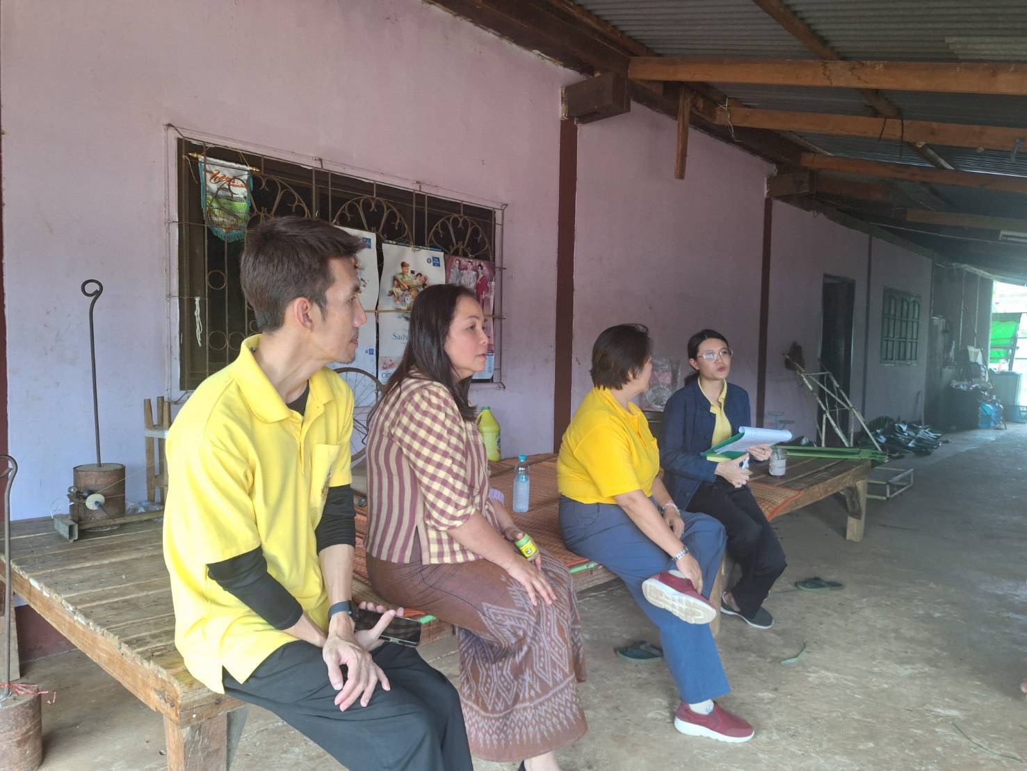 พช.หนองคาย ลงพื้นที่เตรียมความพร้อมการดำเนินงานโครงการ สืบสานภูมิปัญญา พัฒนาเศรษฐกิจฐานรากสู่ความยั่งยืน กิจกรรมที่ 1 โครงการสืบสานภูมิปัญญาผ้าพื้นถิ่น “พญานาคา” สู่ความยั่งยืน