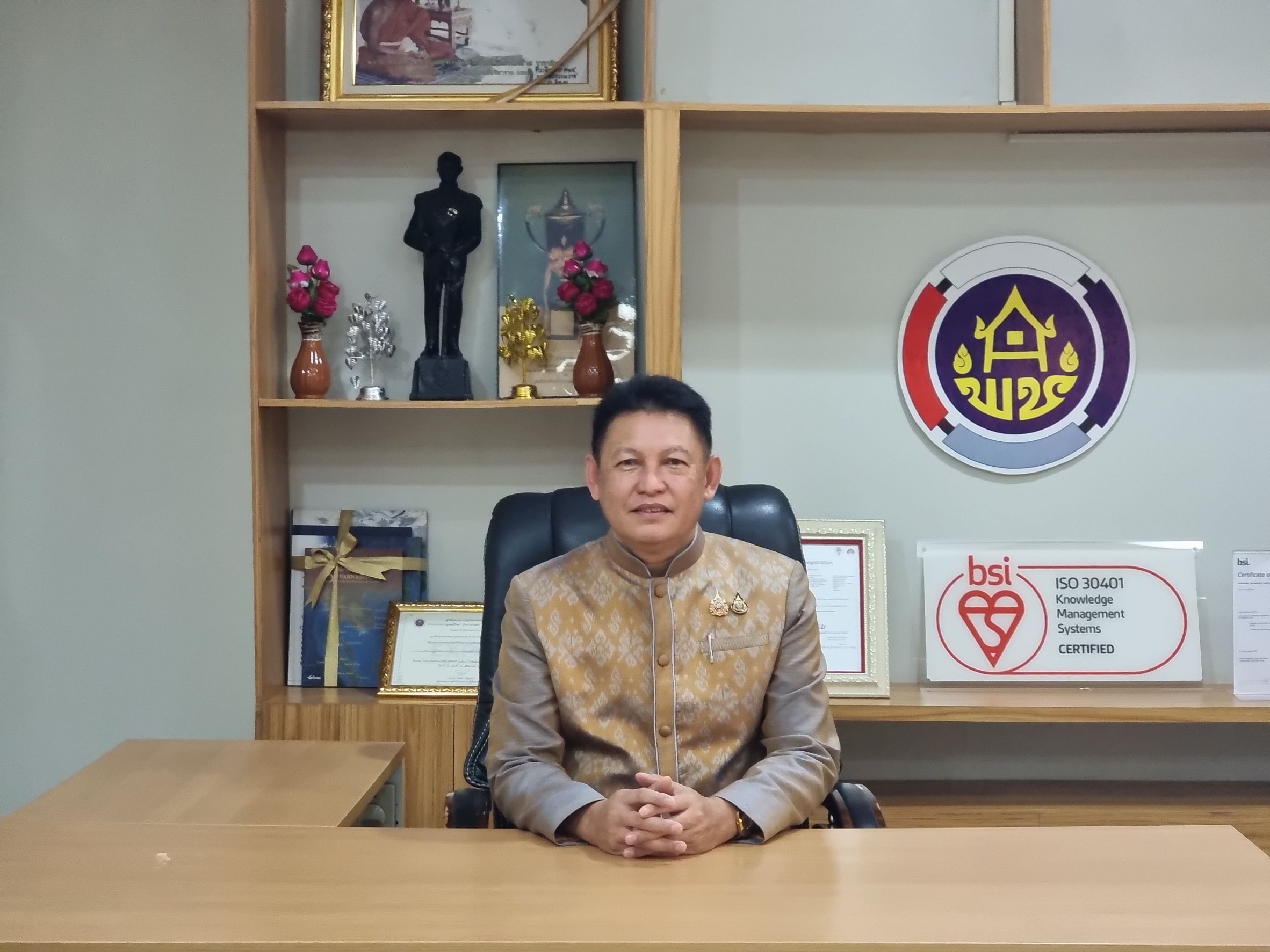 พช.หนองคาย ร่วมต้อนรับผู้ตรวจราชการกรมการพัฒนาชุมชน เนื่องในโอกาสย้ายมาปฏิบัติหน้าที่ ผู้อำนวยการศูนย์ศึกษาและพัฒนาชุมชนอุดรธานี