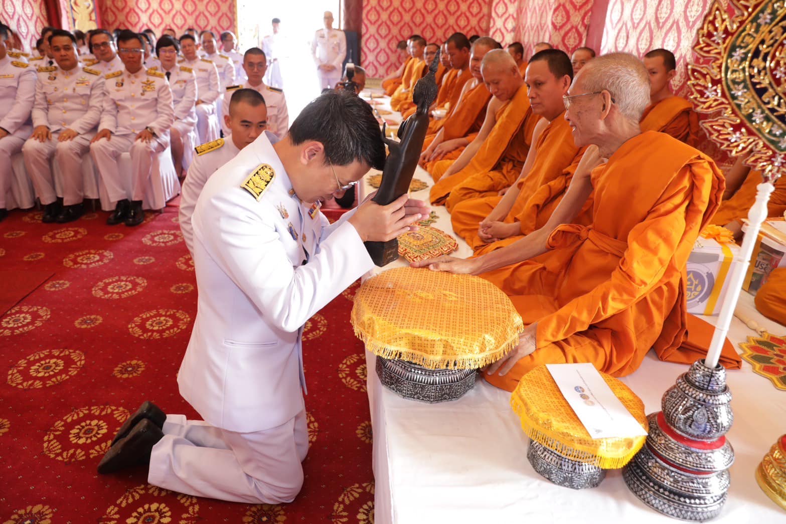 พช.หนองคาย ร่วมพิธีถวายผ้าพระกฐินพระราชทาน กรมการพัฒนาชุมชน ณ วัดศรีสุทธาวาส พระอารามหลวง ต.กุดป่อง อ.เมือง จ.เลย