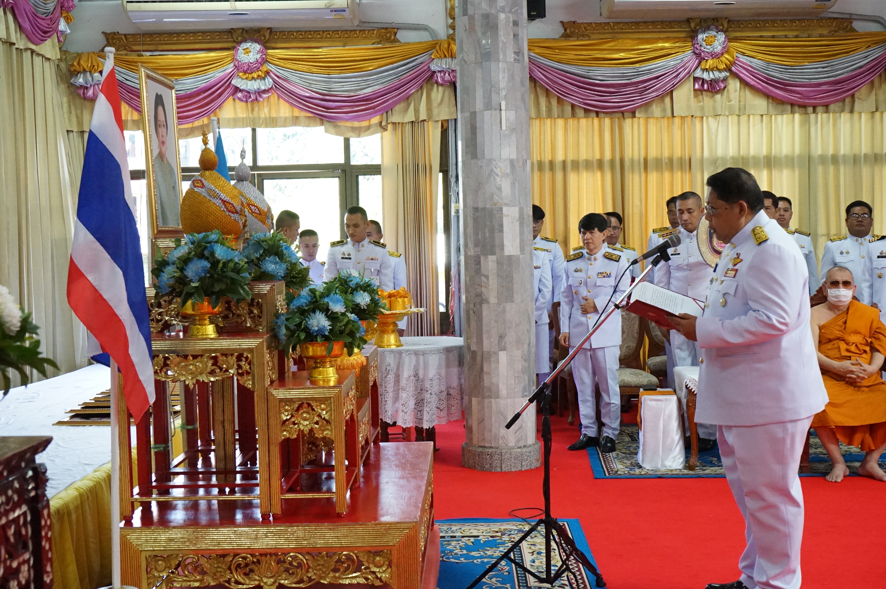 จังหวัดหนองคาย จัดพิธีมอบเงินพระราชทานขวัญถุงกองทุนแม่ของแผ่นดินและทอดผ้าป่าสมทบกองทุนแม่ของแผ่นดินและกองทุนป้องกันแก้ไขปัญหายาเสพติด ประจำปี 2567 เนื่องในโอกาสวันกองทุนแม่ของแผ่นดิน ภายใต้แนวคิด “2 ทศวรรษ กองทุนแม่ของแผ่นดิน ครอบครัวอบอุ่น ชุมชนเข้มแข็ง”