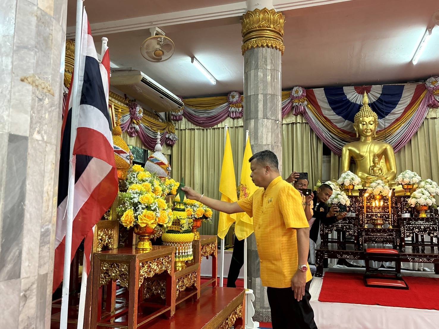 พช.หนองคาย ร่วมพิธีเจริญพระพุทธมนต์และการเจริญจิตตภาวนาถวายพระพรชัยมงคล แด่พระบาทสมเด็จพระเจ้าอยู่หัว เนื่องในโอกาสมหามงคล เฉลิมพระชนมพรรษา 6 รอบ 28 กรกฎาคม 2567