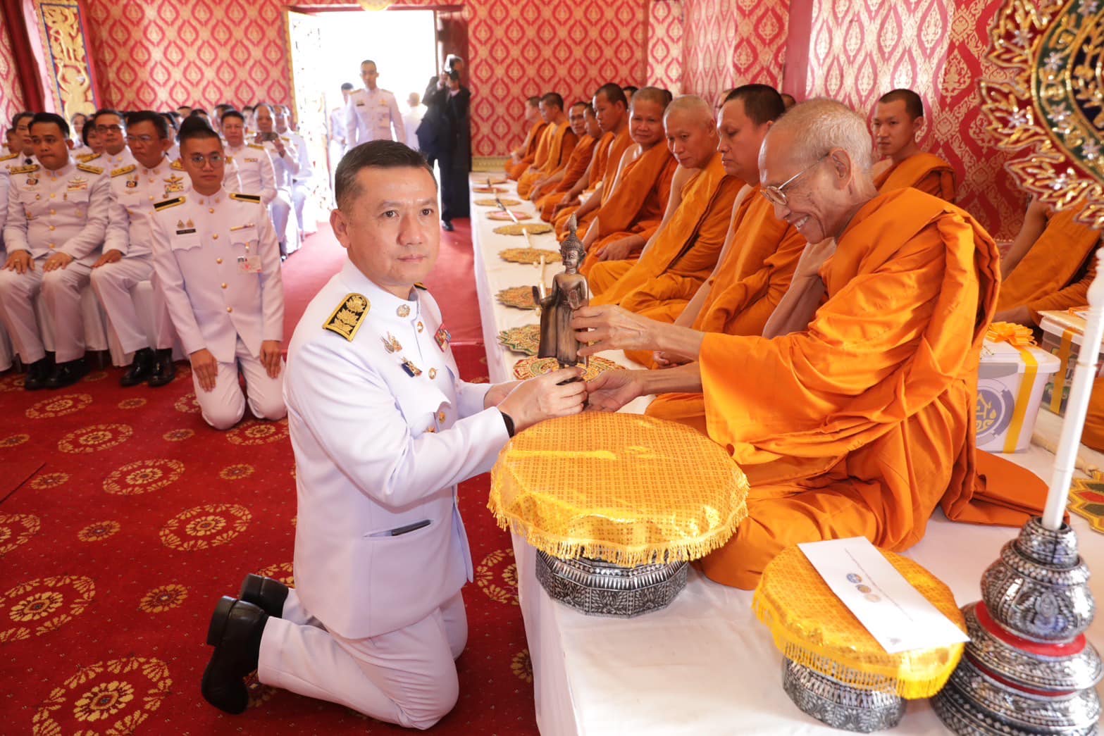 พช.หนองคาย ร่วมพิธีถวายผ้าพระกฐินพระราชทาน กรมการพัฒนาชุมชน ณ วัดศรีสุทธาวาส พระอารามหลวง ต.กุดป่อง อ.เมือง จ.เลย