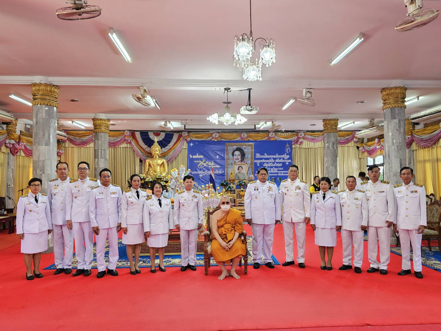 จังหวัดหนองคาย จัดพิธีมอบเงินพระราชทานขวัญถุงกองทุนแม่ของแผ่นดินและทอดผ้าป่าสมทบกองทุนแม่ของแผ่นดินและกองทุนป้องกันแก้ไขปัญหายาเสพติด ประจำปี 2567 เนื่องในโอกาสวันกองทุนแม่ของแผ่นดิน ภายใต้แนวคิด “2 ทศวรรษ กองทุนแม่ของแผ่นดิน ครอบครัวอบอุ่น ชุมชนเข้มแข็ง”